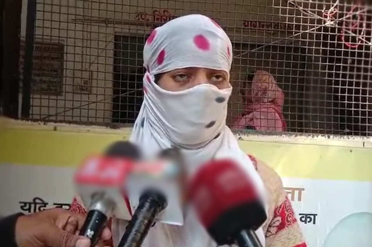 कौशांबी में महिलाकर्मी ने विभाग के अधिकारी पर लगाया यौन उत्पीड़न का आरोप, जांच शुरू
