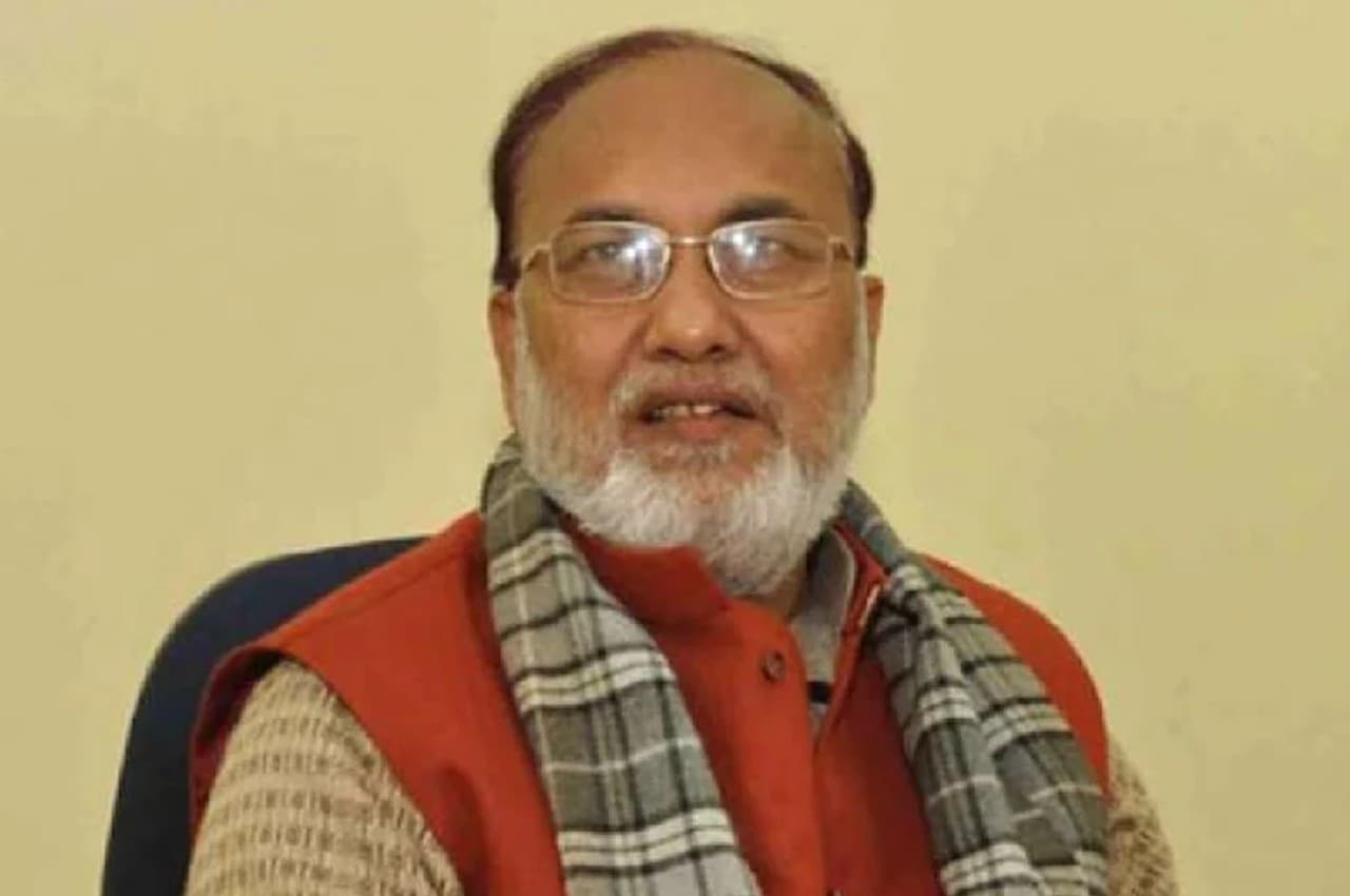 RJD नेता अब्दुल बारी सिद्दीकी का पलटवार, बोले- पाकिस्तान चले जाओ सस्ती गाली हो गई है