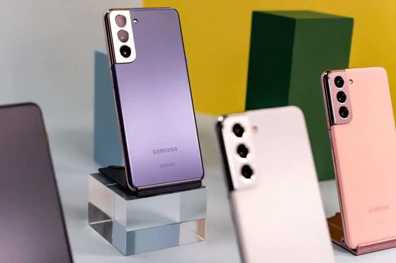 Samsung ने गैलेक्सी S21 और S22 की समस्या को किया ठीक, डिटेल्स में जानें...