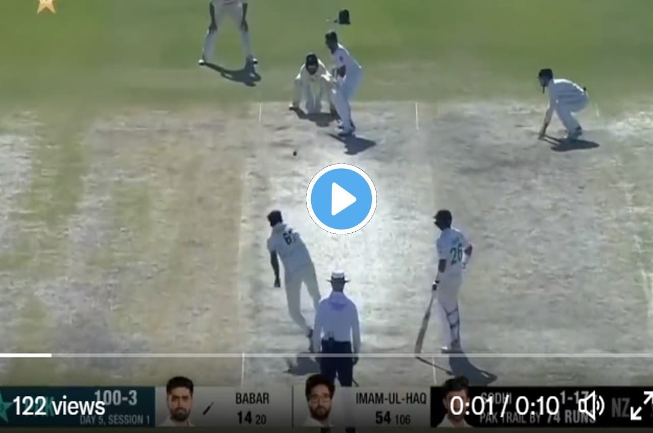 PAK vs NZ: चौका कूटने गए थे Babar Azam, Ish Sodhi ने गच्चा देकर खेल कर दिया, देखें VIDEO