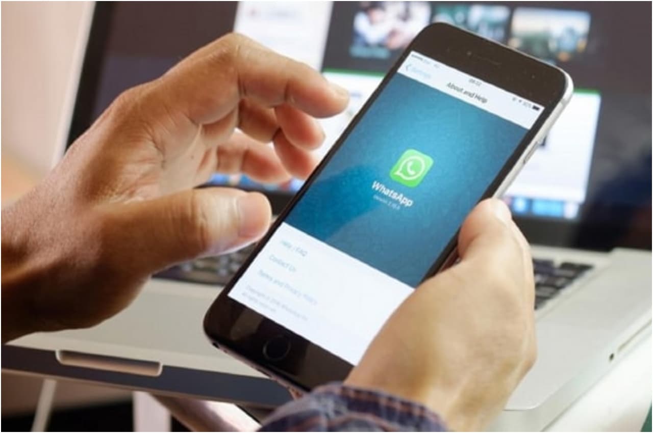 WhatsApp Tips and Tricks: व्हाट्सएप स्टोरेज स्पेस बनाने के लिए अपनाएं ये आसान तरीका, रिसीव-सेंड फाइल्स हो जाएंगी गायब!