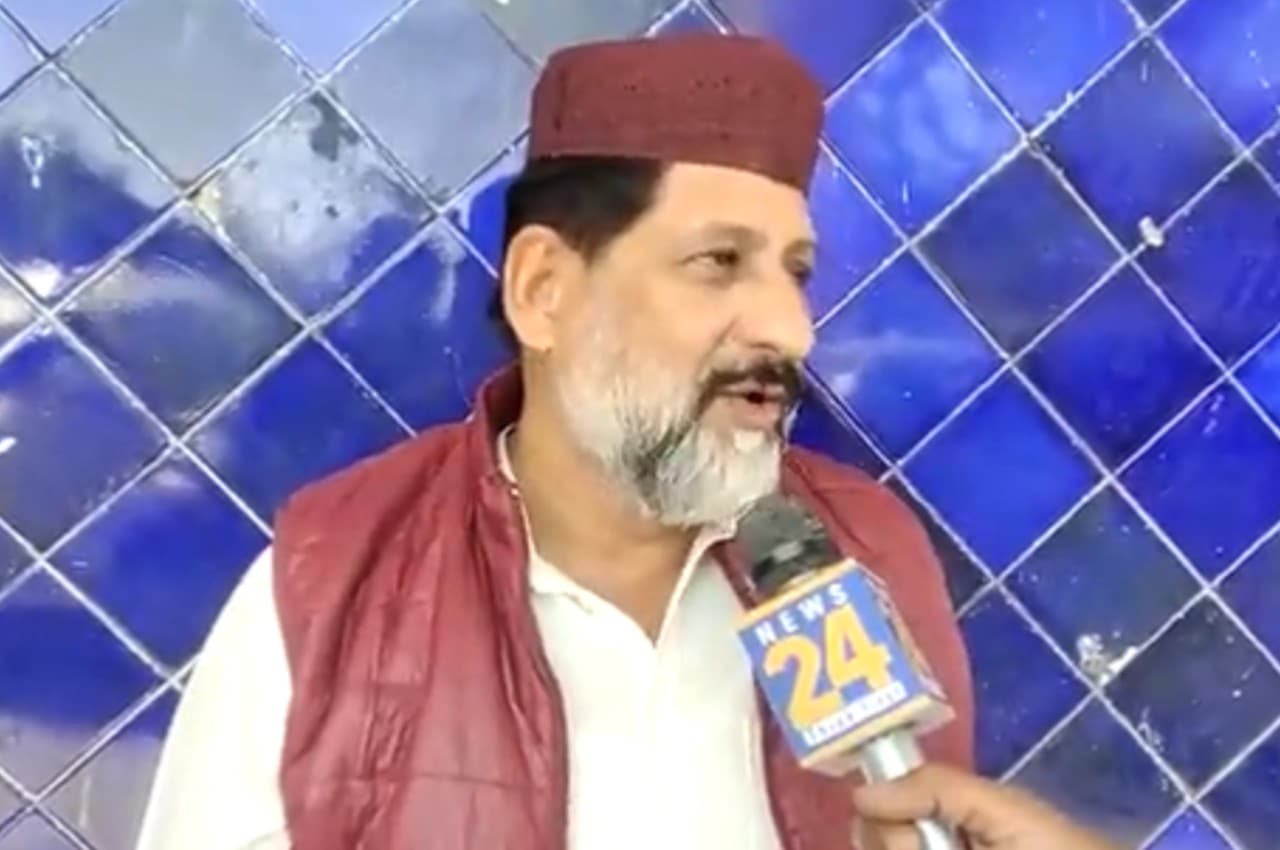 MP में मदरसों की पठन सामग्री की जांच पर विवाद शुरू, कांग्रेस ने सरस्वती शिशु मंदिर की भी जांच की मांग उठाई