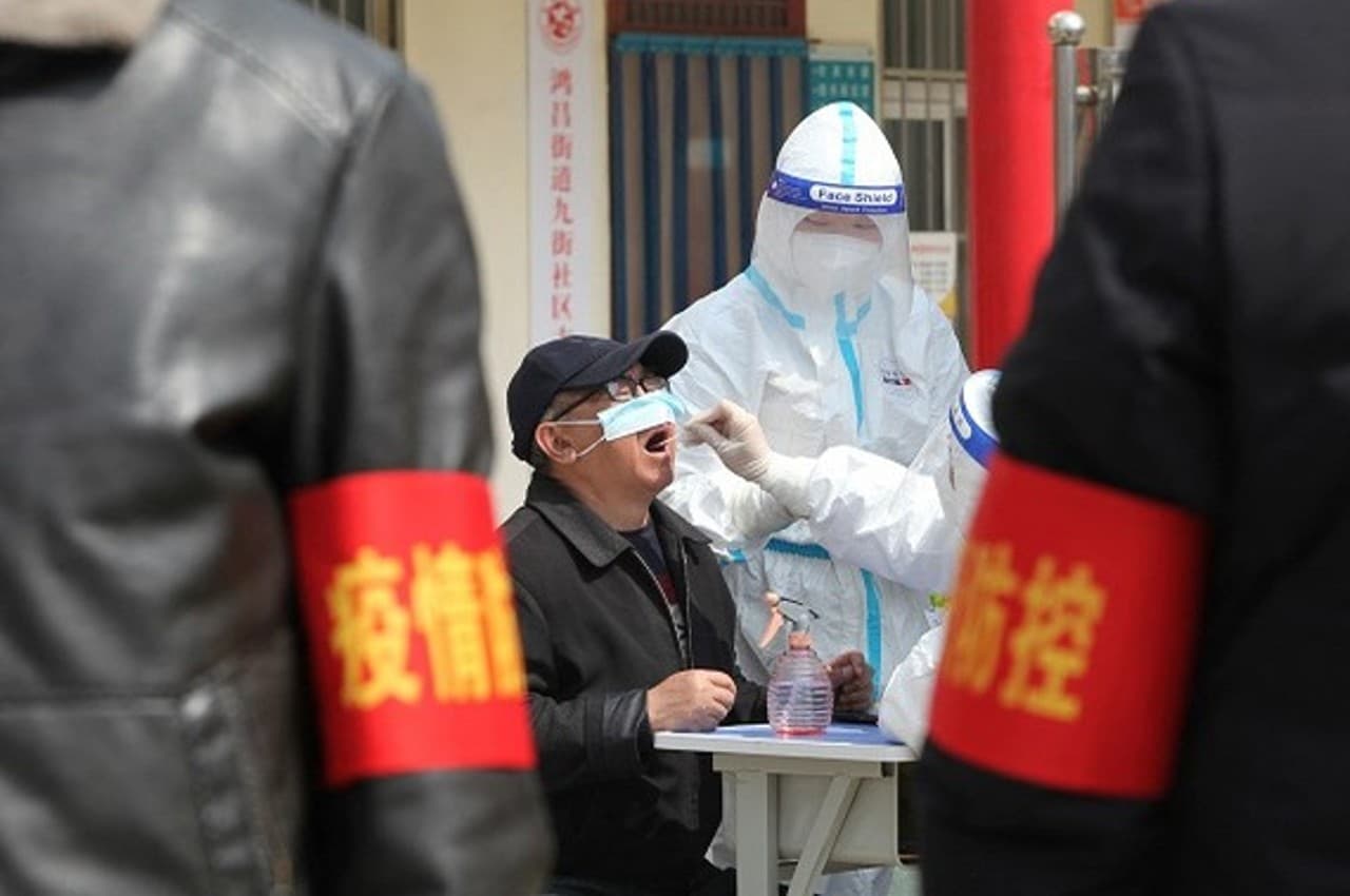 Corona In China: लीक हुए सरकारी दस्तावेजों में दावा, चीन में करीब 25 करोड़ लोग कोरोना संक्रमित