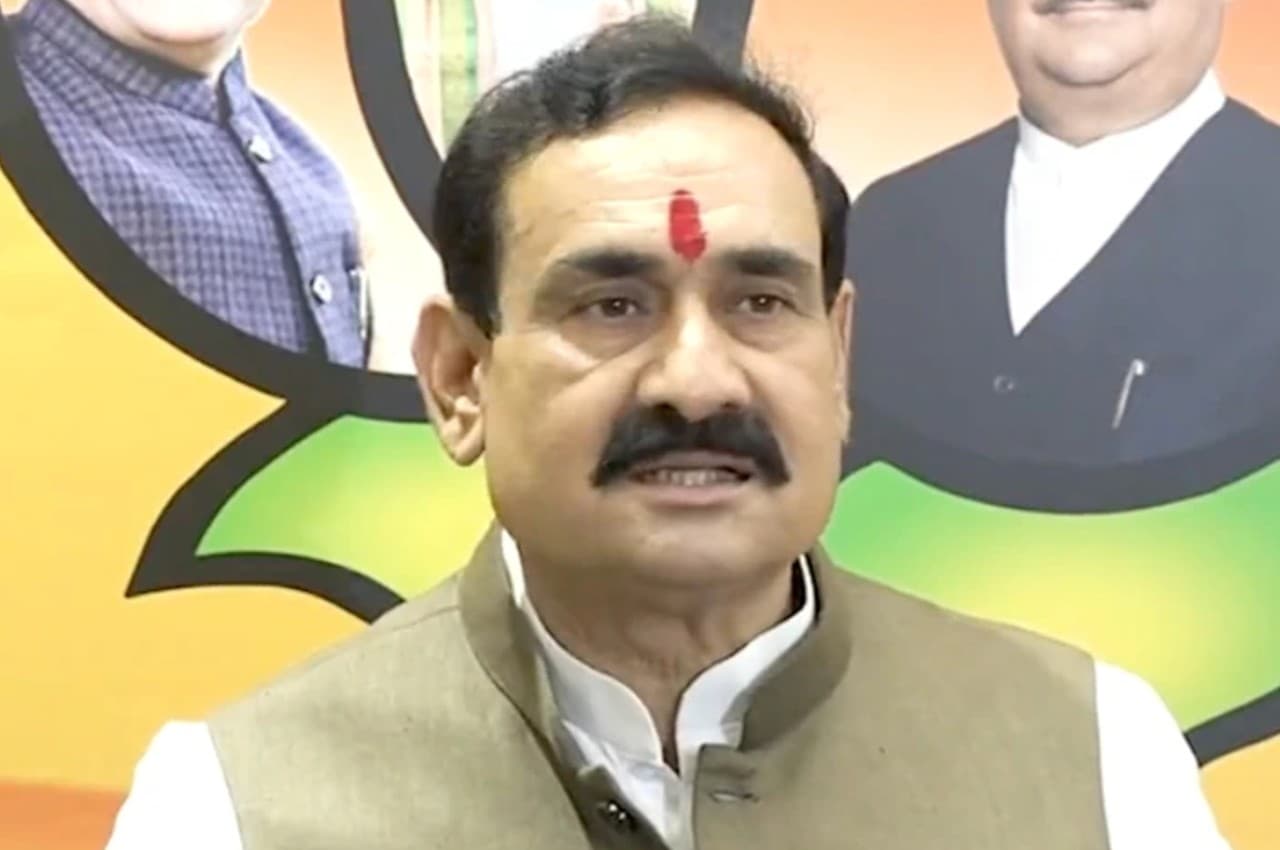 इंदौर लॉ कॉलेज विवाद पर नरोत्तम मिश्रा का बड़ा बयान, वापस होगी प्रोफेसर की डिग्री