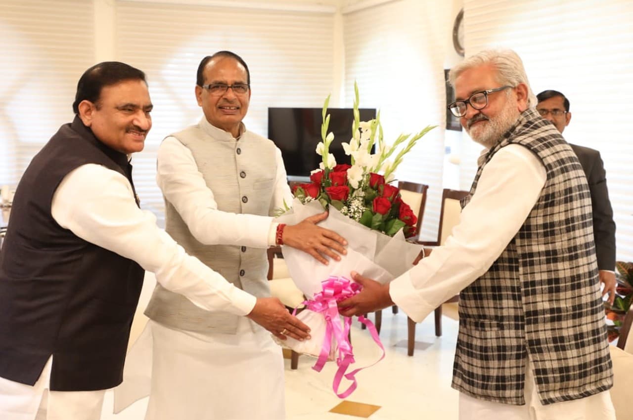 MP Politics: एमपी में कांग्रेस को लगा एक और झटका, दिग्गज नेता BJP में शामिल