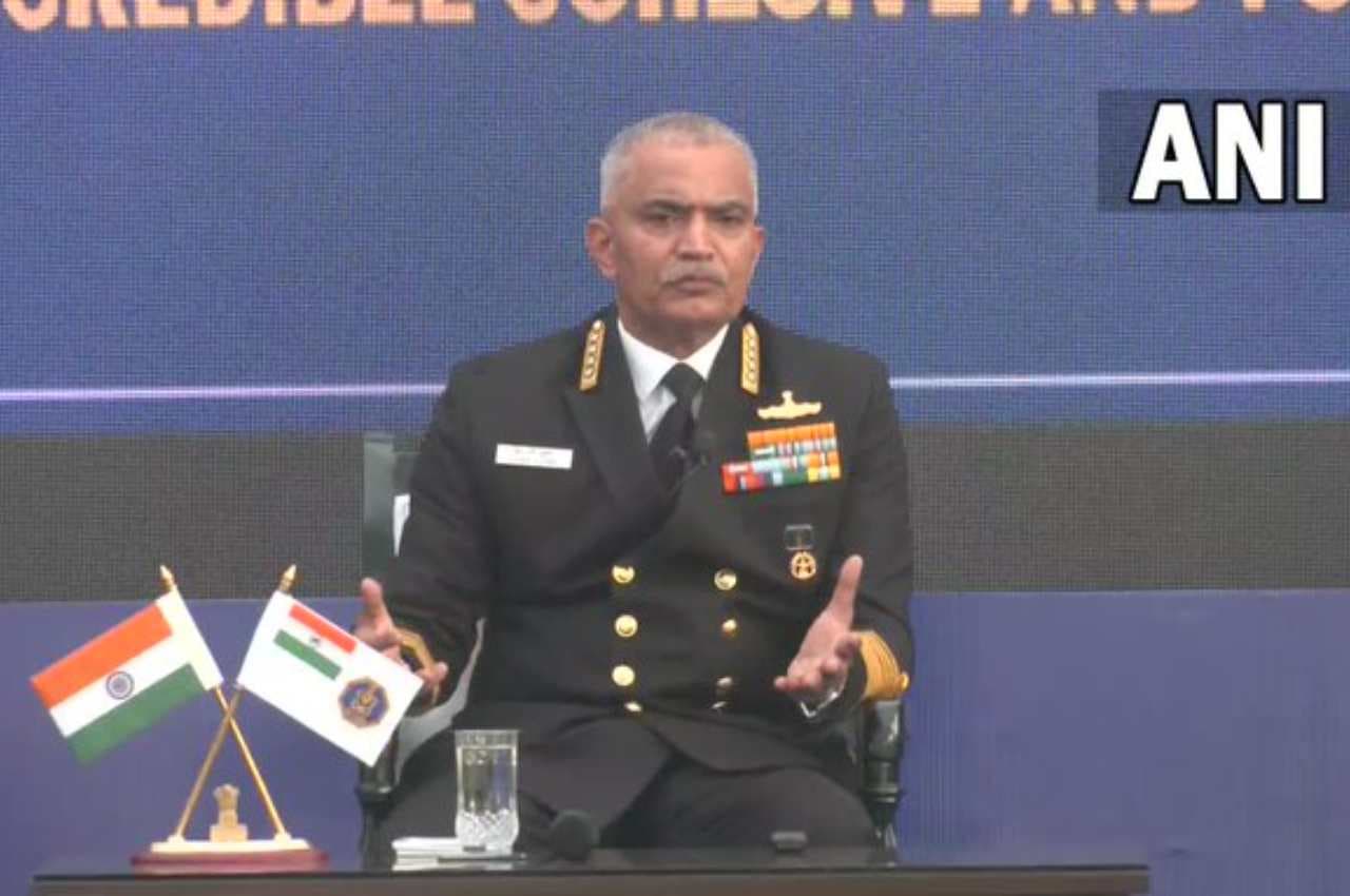 पहली बार... भारतीय नौसेना ने अग्निवीर योजना के तहत 341 महिला सैनिकों को किया शामिल