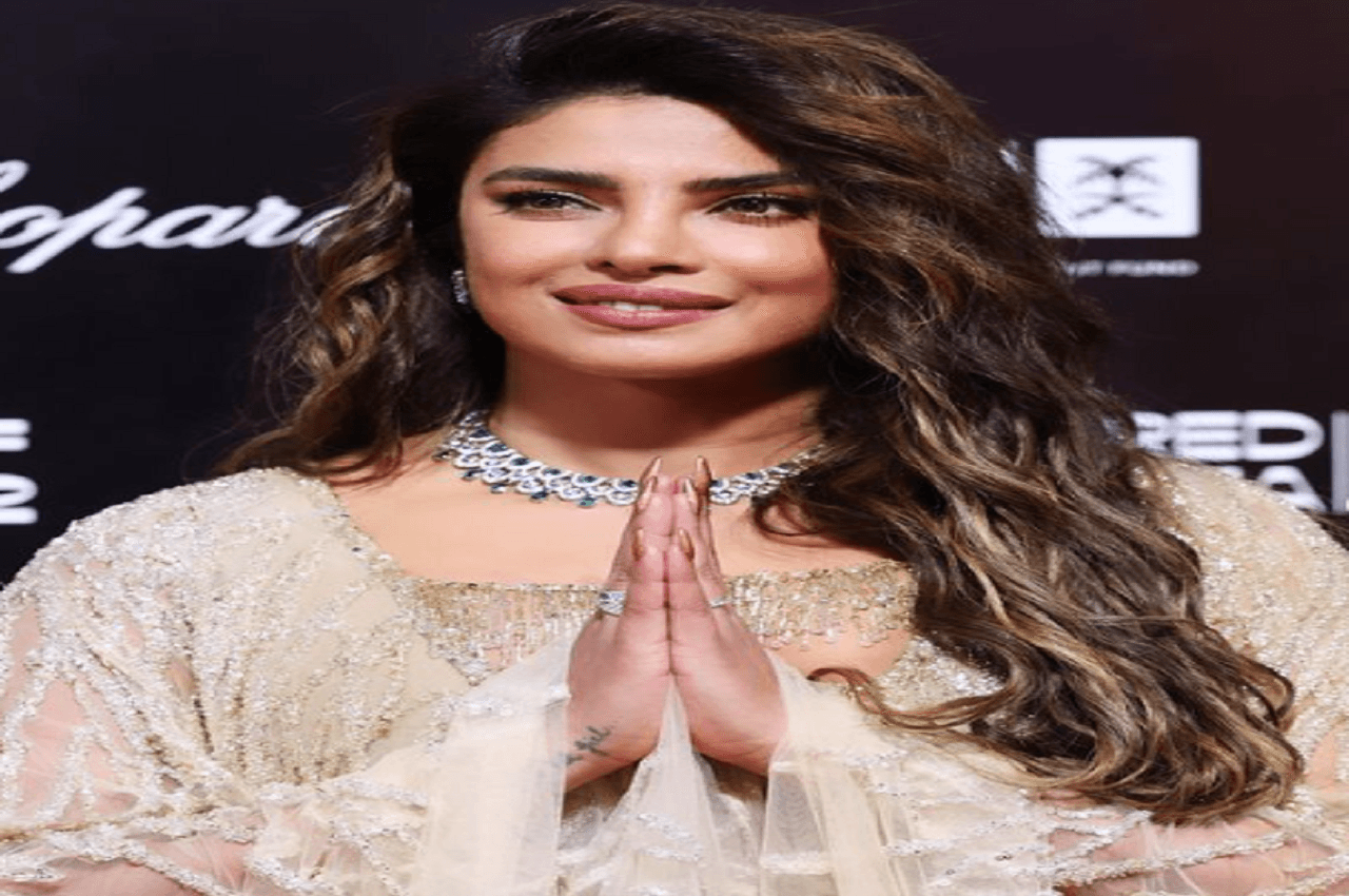 रंग से लेकर वेतन तक भेदभाव का शिकार हो चुकी हैं प्रियंका चोपड़ा, किए चौंकाने वाले खुलासे