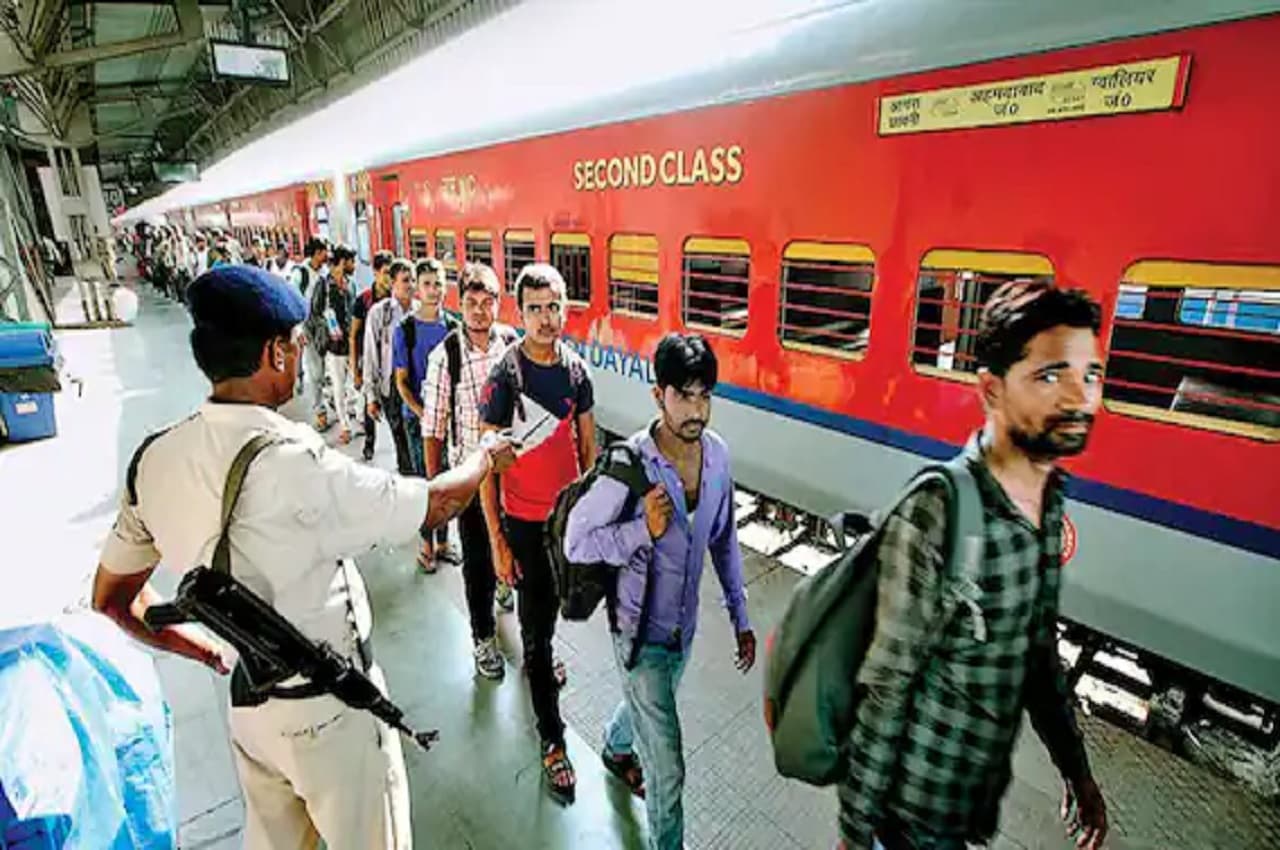 Passengers Big Relief In Train: रेलवे ने जारी किए नए नियम, यात्री अब इस तरीके से कर सकते हैं बिना कन्फर्म टिकट के यात्रा
