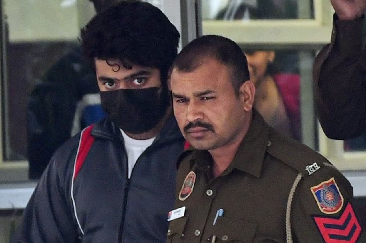 Shraddha Murder Case: श्रद्धा वाकर हत्याकांड के जांच अधिकारी का दावा- बेहद शातिर है आफताब, नए खुलासों की उम्मीद