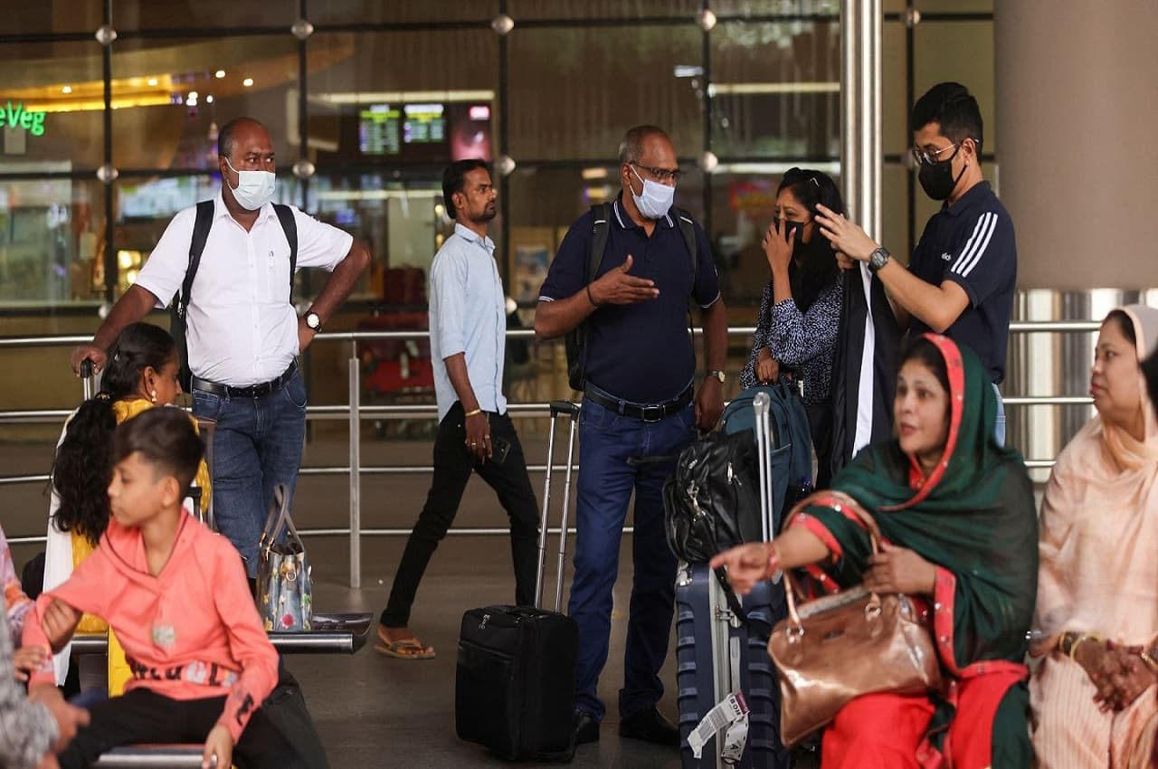 Flight Travel Rules Change: फ्लाइट से सफर करने वालों के लिए बड़ी अपडेट, कल से बदल जाएगा ये नियम