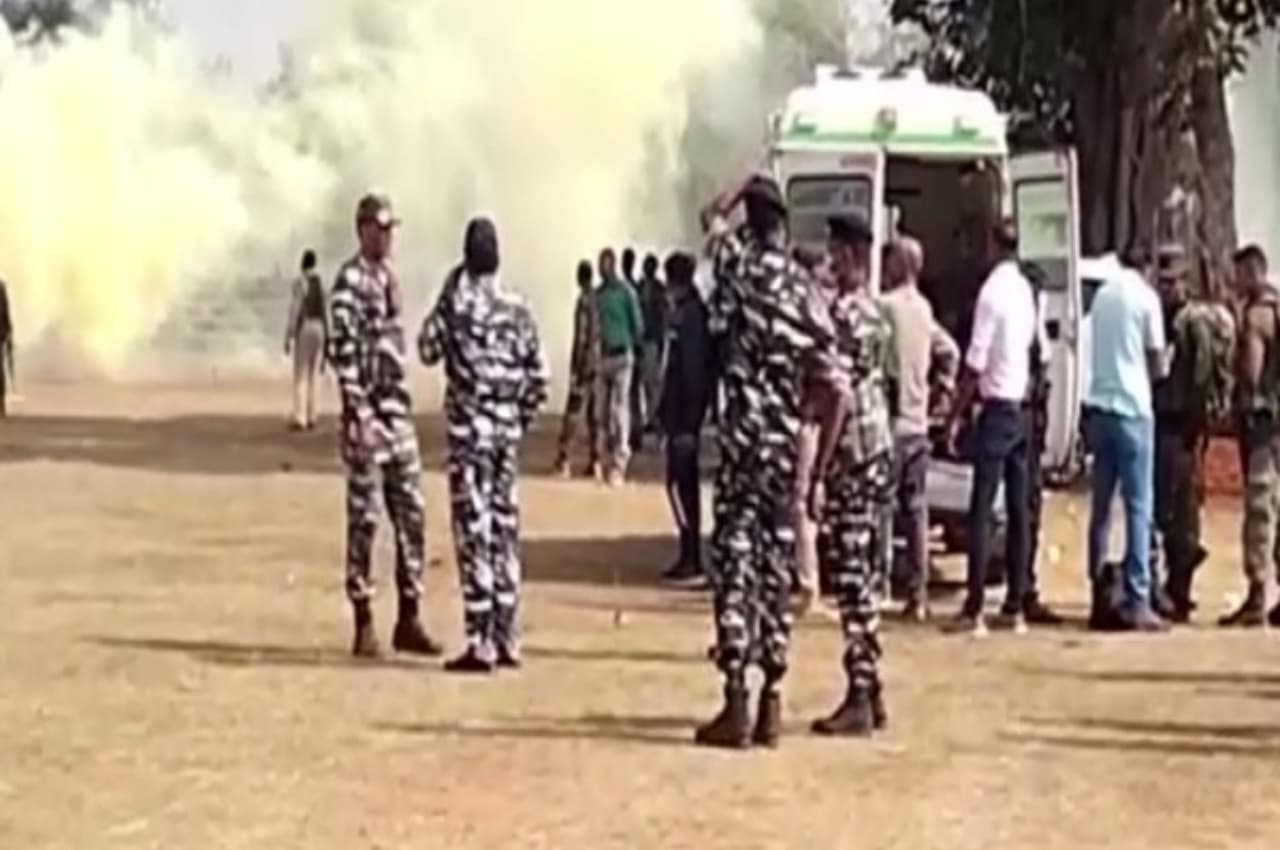 झारखंड में आईईडी ब्लास्ट, सीआरपीएफ के 6 जवान घायल