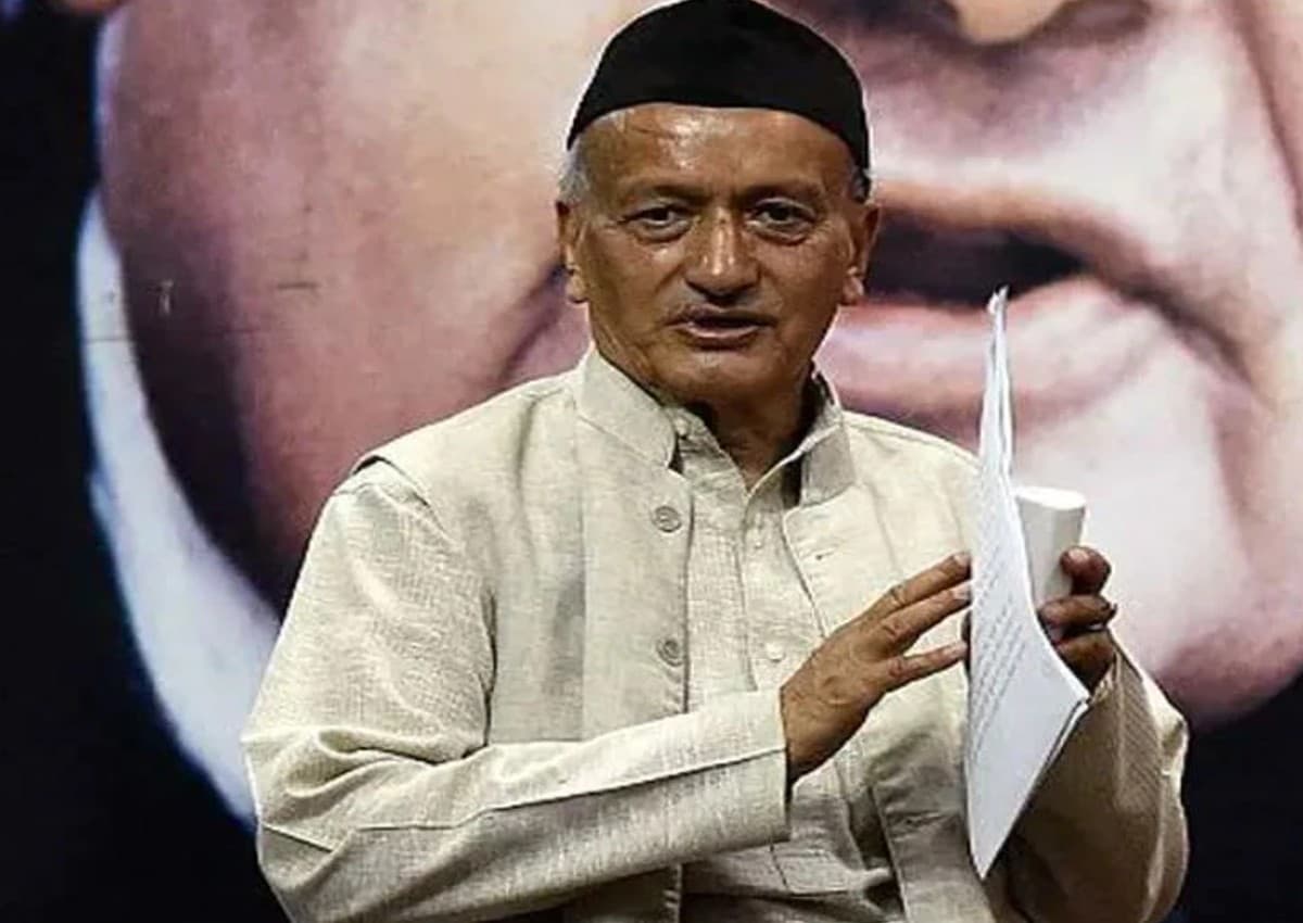 Maharashtra News: महाराष्ट्र के राज्यपाल भगत सिंह कोश्यारी का बड़ा बयान, बोले- मैं दुखी हूं, खुश नहीं हूं
