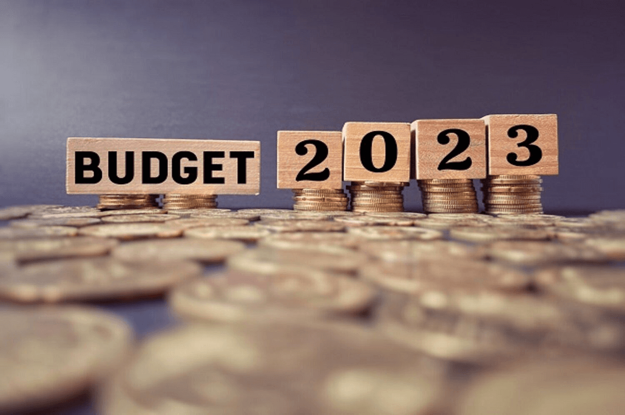 Budget 2023: केंद्रीय कर्मचारियों को बजट से तीन बड़ी आस, जानें कितनी बढ़ जाएगी सैलरी