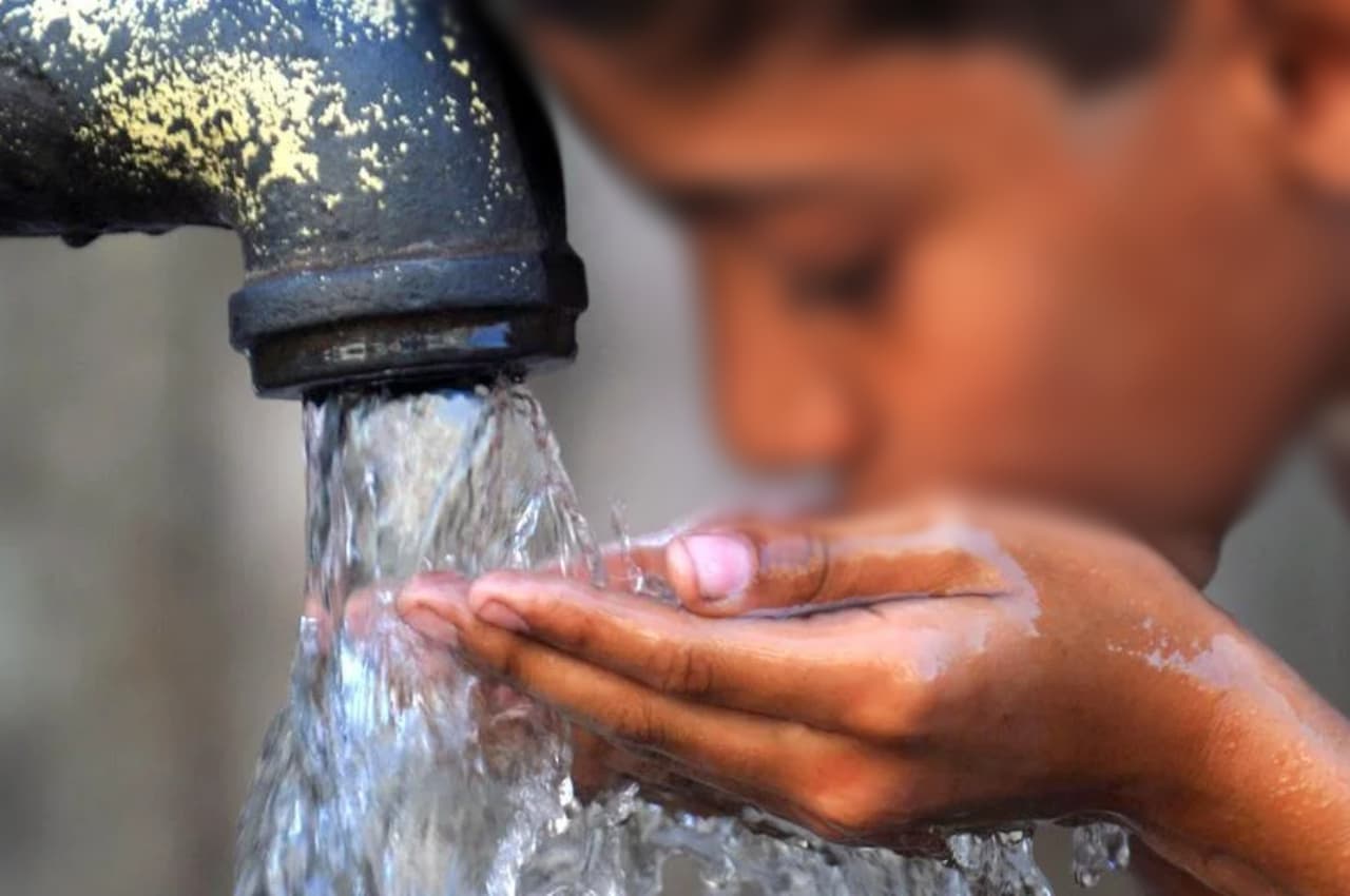Contaminated Water! यूपी के लखीमपुर खीरी में 2 हफ्ते में 5 बच्चों की मौत, स्वास्थ्य विभाग ने बताया ये बड़ा कारण