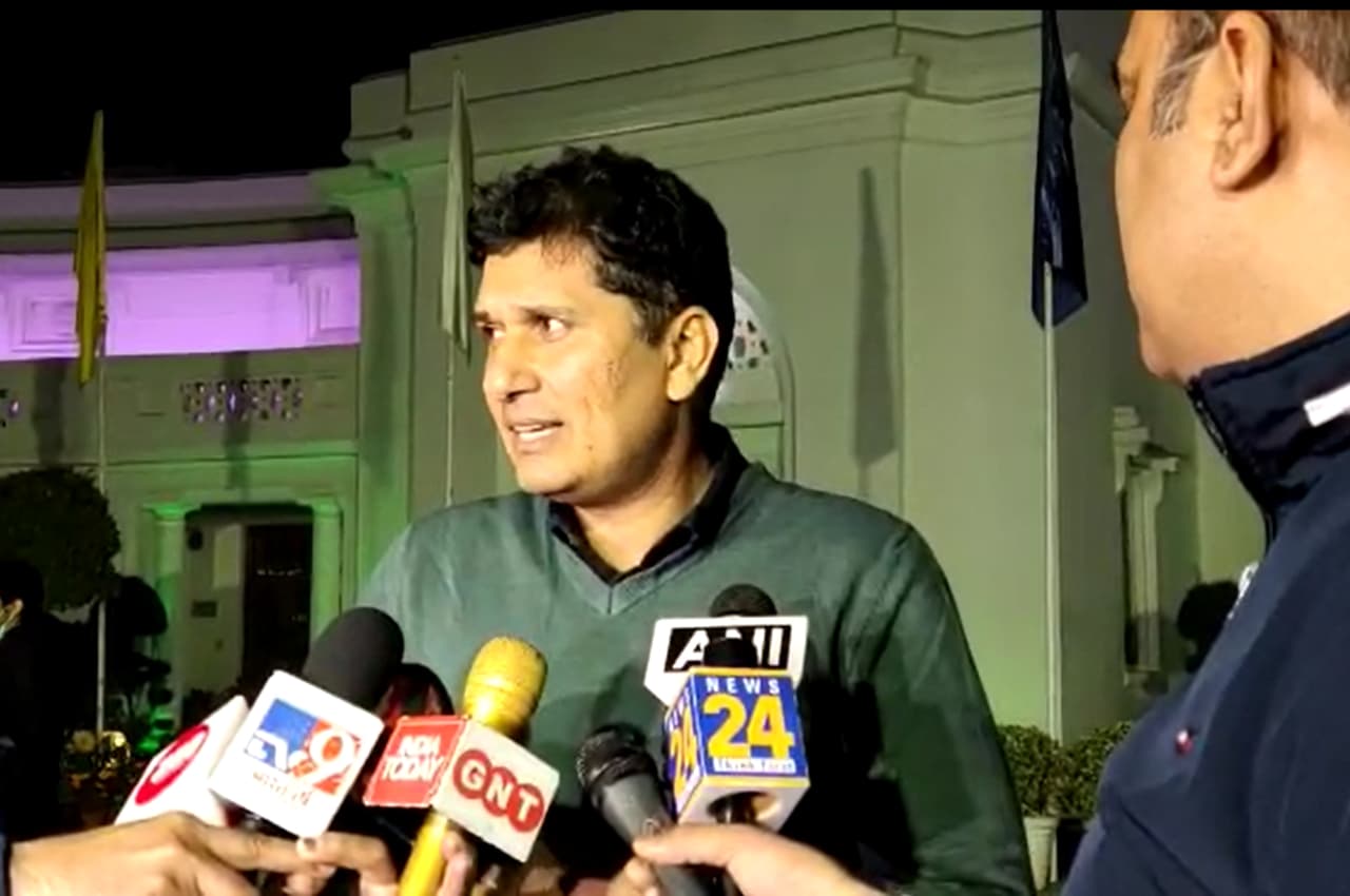 दिल्ली के अस्पतालों में दवाइयों और डाटा ऑपरेटर की कमी, मंत्री ने फाइनेंस सेक्रेटरी के खिलाफ लिया ये बड़ा एक्शन