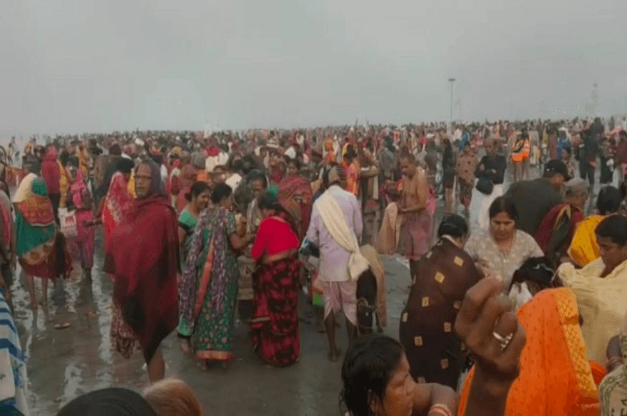 Ganga Sagar Mela: देश के दूसरे सबसे बड़े मेलें में अब तक 39 लाख ने लगाई डुबकी, जाने...
