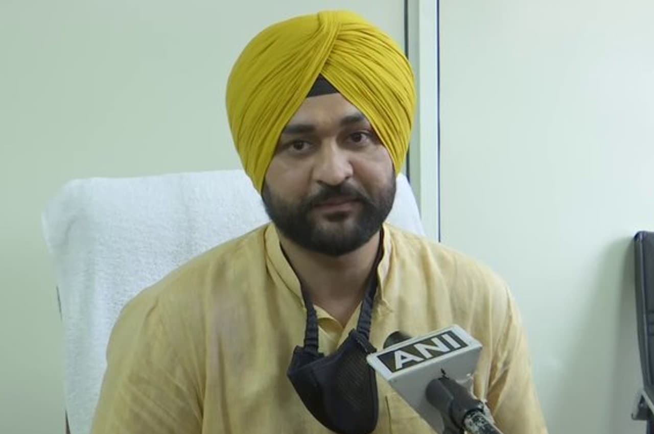 Haryana Sports Minister: हरियाणा के खेल मंत्री के खिलाफ यौन उत्पीड़न की शिकायत दर्ज, जानें पूरा मामला