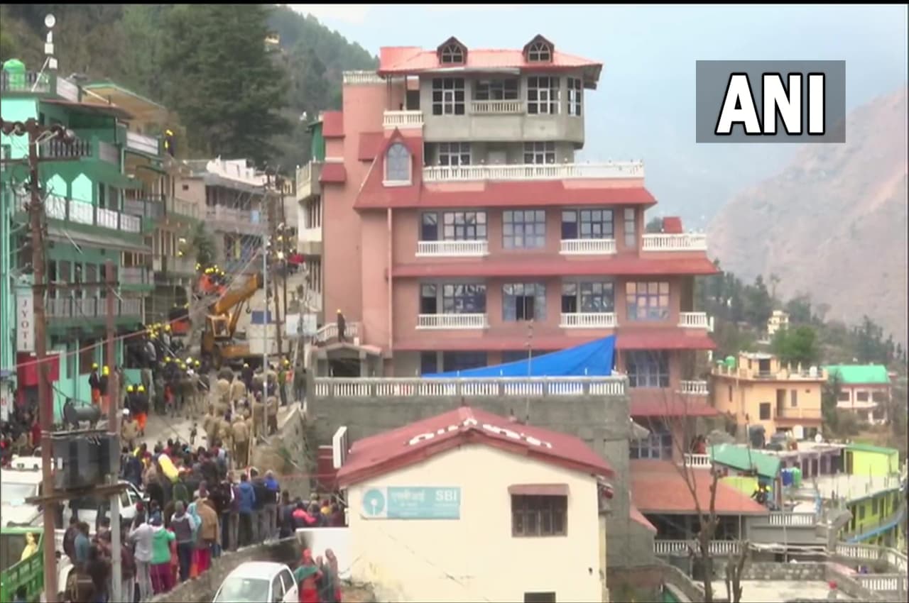 Joshimath Sinking: जोशीमठ में खराब मौसम बना रोड़ा, होटल 'मलारी इन' कल से फिर तोड़ा जाएगा