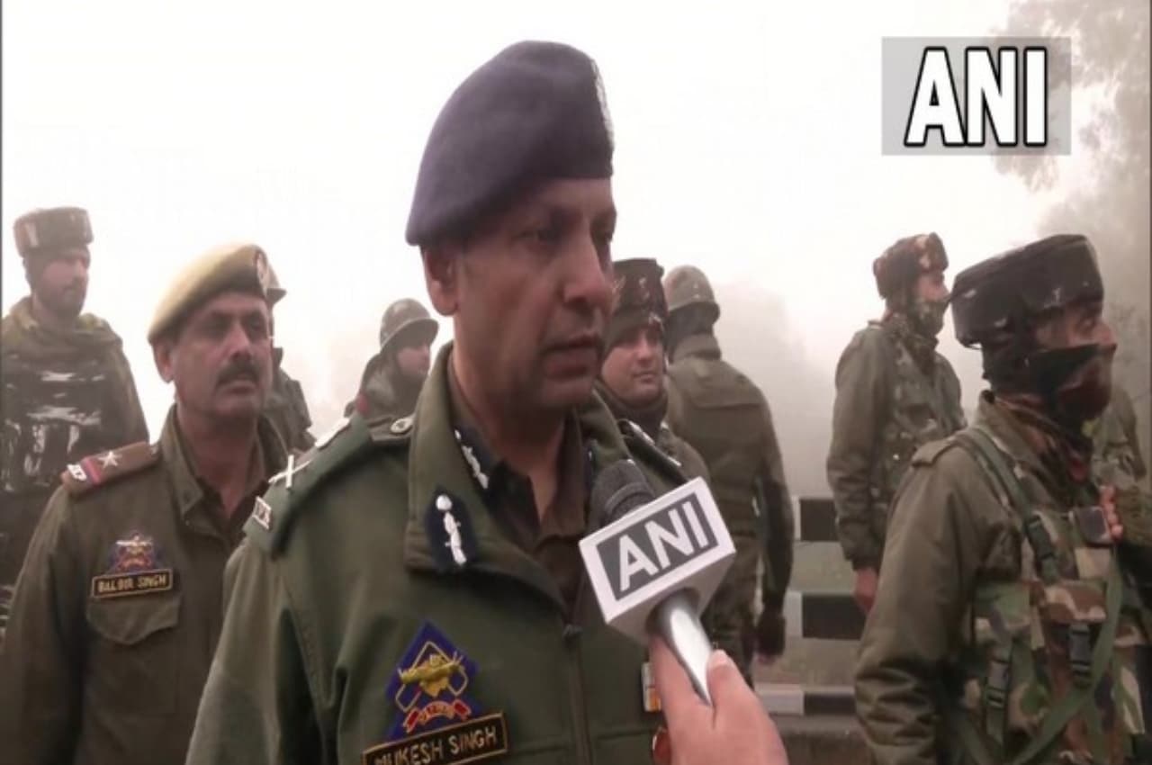 Jammu Kashmir Blast: जम्मू-कश्मीर में दो जोरदार धमाके, 6 लोग हुए जख्मी
