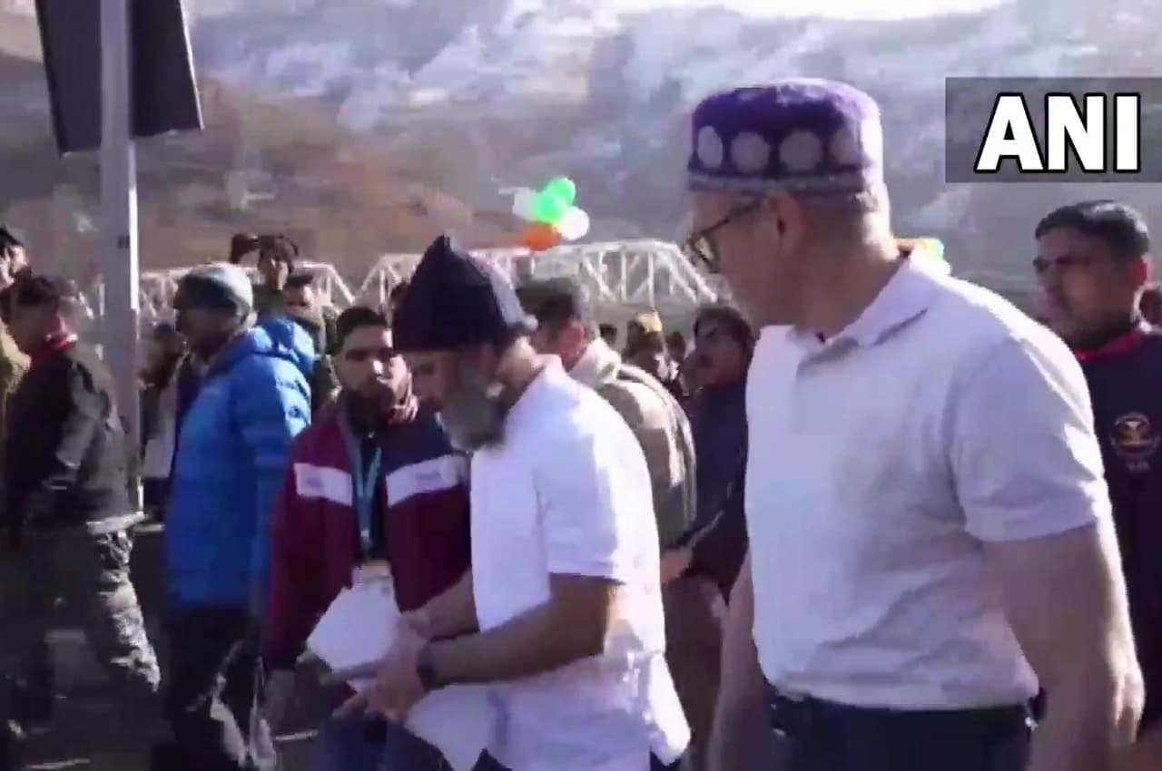 Bharat Jodo Yatra: सुरक्षा घेरे में घुसे कई लोग, राहुल गांधी का आया बड़ा बयान