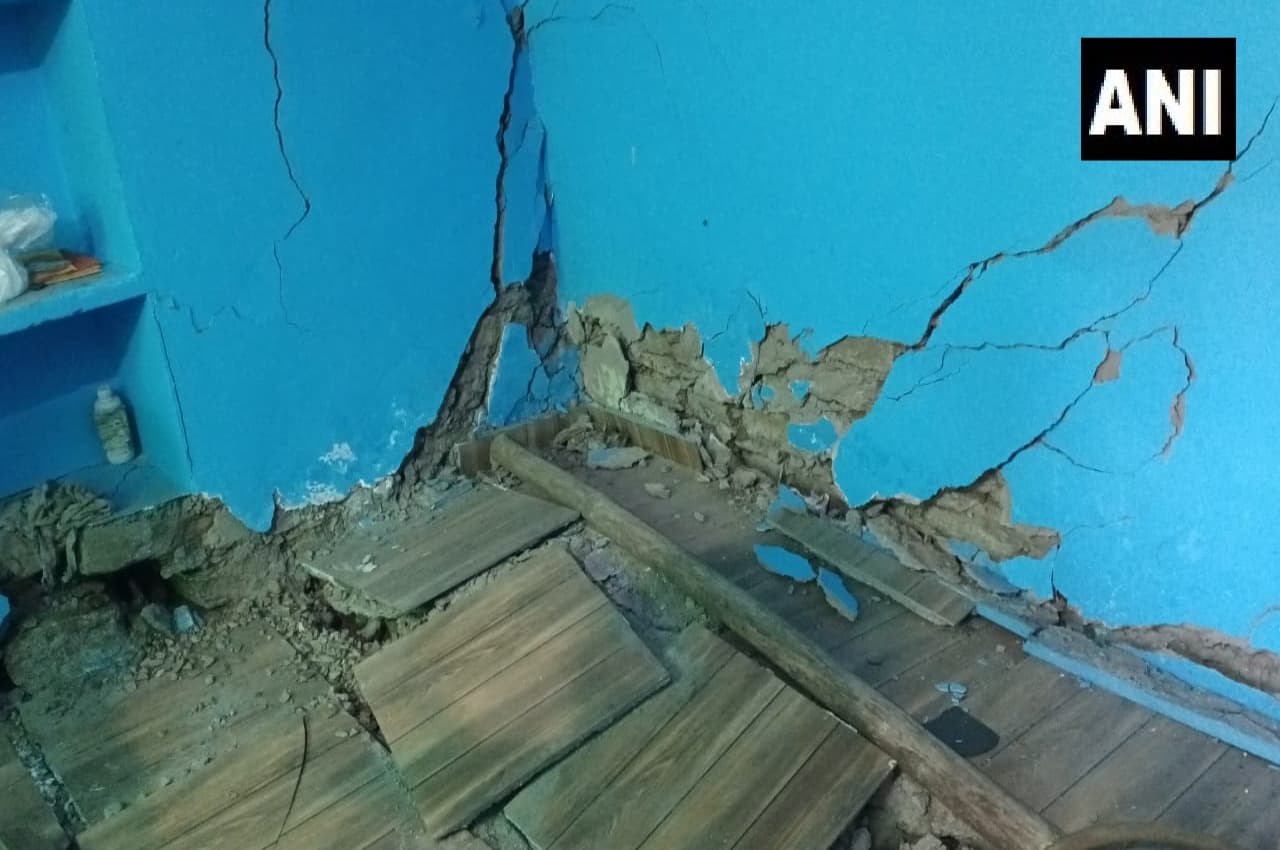 Joshimath Land Subsidence: जोशीमठ में मकानों के दरकने का सिलसिला जारी, 603 हुई संख्या, सरकार ने भेजा फंड