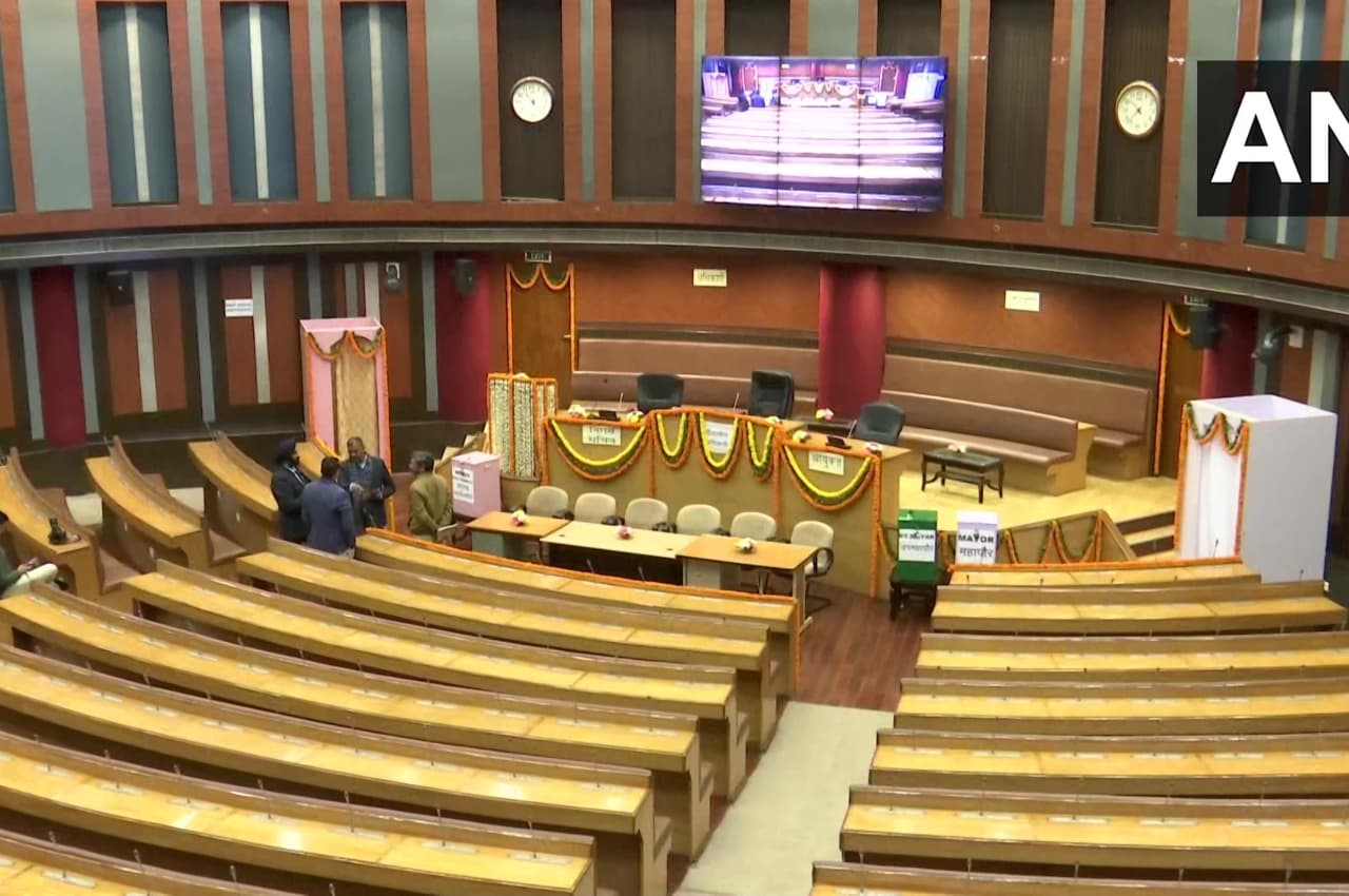 Delhi Mayor elections: दिल्ली को मिलेगा आज नया मेयर, AAP के पास बहुमत, BJP देगी टक्कर
