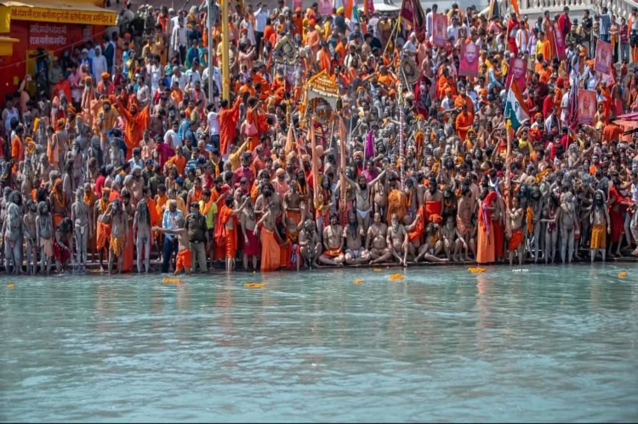 Magh Mela 2023: माघ मेले की एक खास कड़ी हैं नागा साधु, क्या है महिला नागा साध्वियों की कहानी? जानें