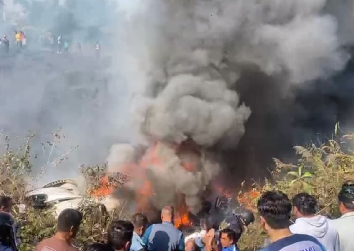 Nepal Aircraft Crash: पोखरा इंटरनेशनल एयरपोर्ट पर 72 सीटों वाला विमान दुर्घटना का शिकार, राहत बचाव कार्य जारी