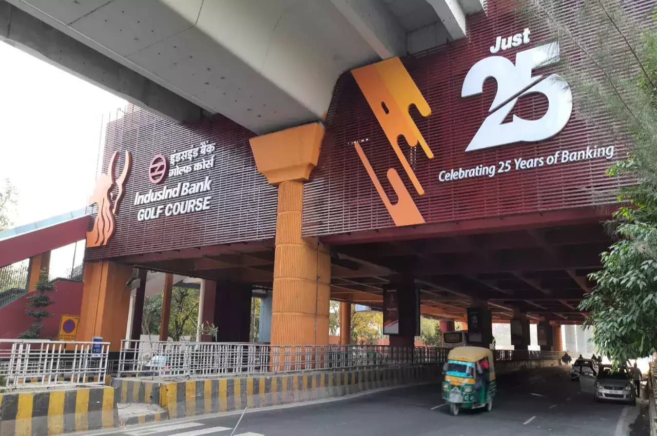 Noida suicide: गोल्फ कोर्स मेट्रो स्टेशन पर फिर आत्महत्या, पुलिस ने CCTV फुटेज कब्जे में लिए