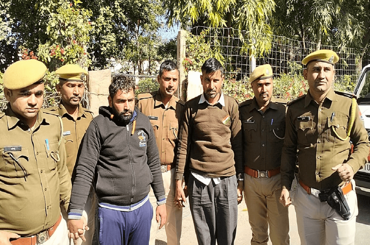 Ajmer News: जयपुर से जोधपुर ले जा रहे थे अफीम, पुलिस ने रास्ते में पकड़ा, वजन और कीमत उड़ा देगी होश