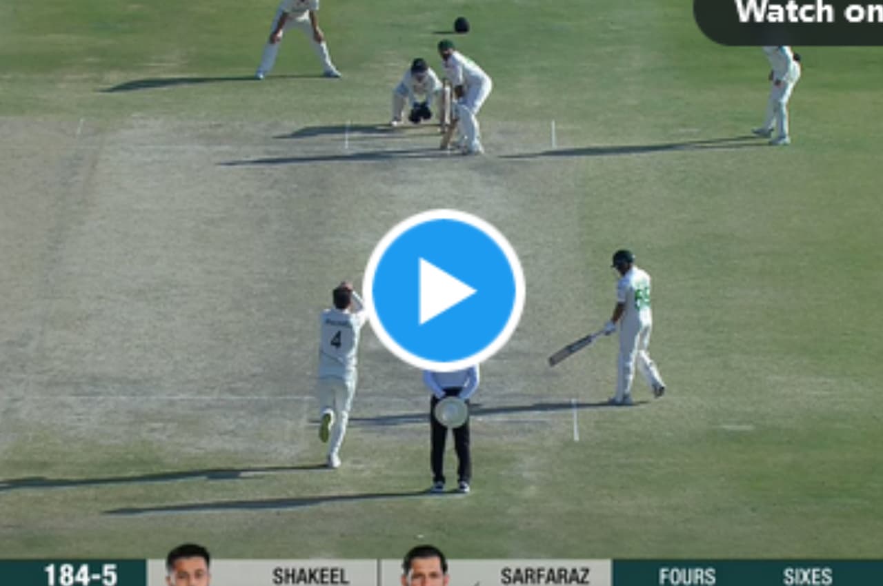 PAK vs NZ: सरफराज अहमद ने काटा गदर, स्लॉग स्वीप से ठोका करारा छक्का, झूम उठे बच्चे, देखें वीडियो