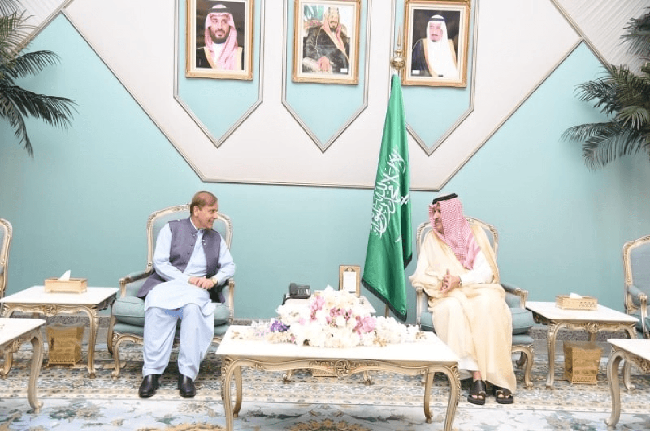 Pakistan News : दोस्त सऊदी बचा लेगा पाकिस्तान को दिवालिया होने से, देगा 5 अरब डॉलर