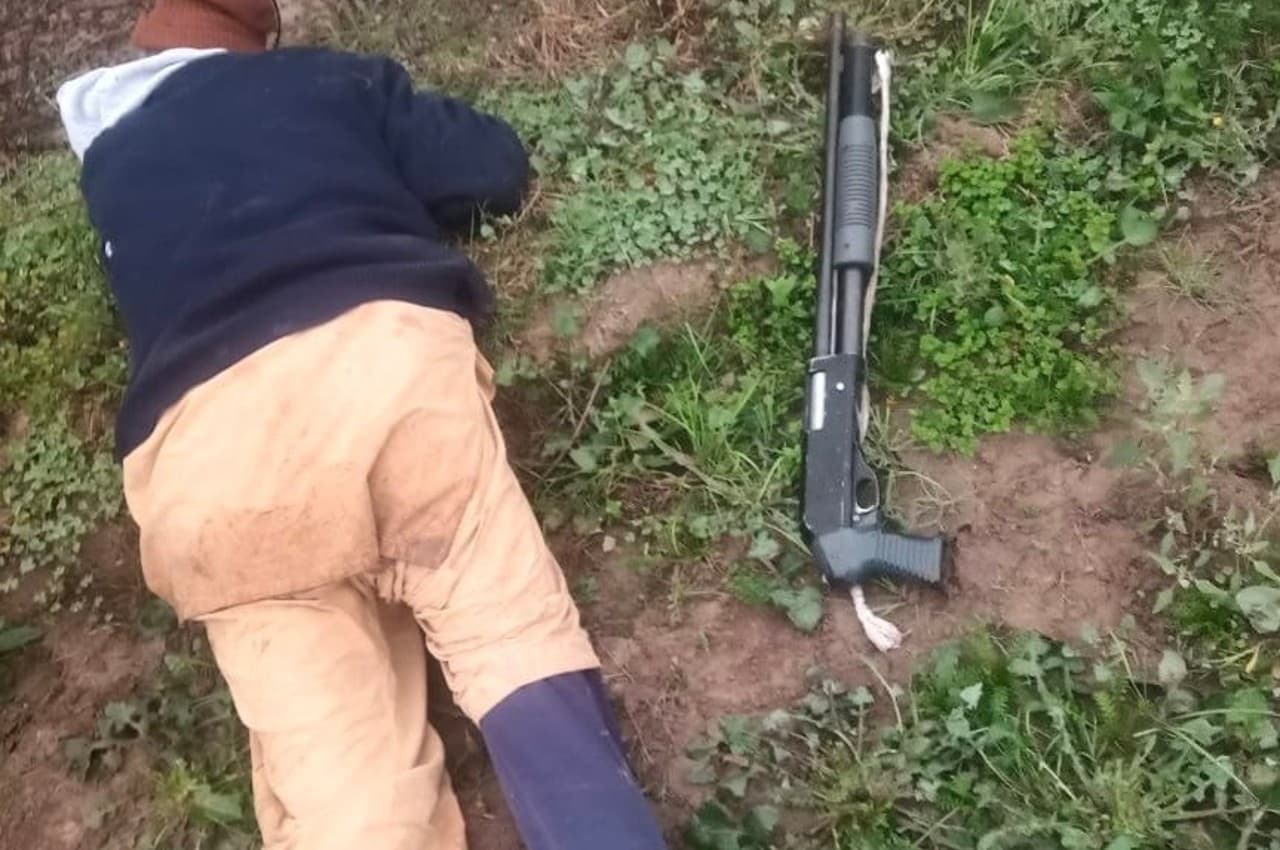 Pakistani Intruder killed: पंजाब में बॉर्डर की ओर आ रहे पाकिस्तानी घुसपैठिए को BSF ने मार गिराया, हथियार बरामद
