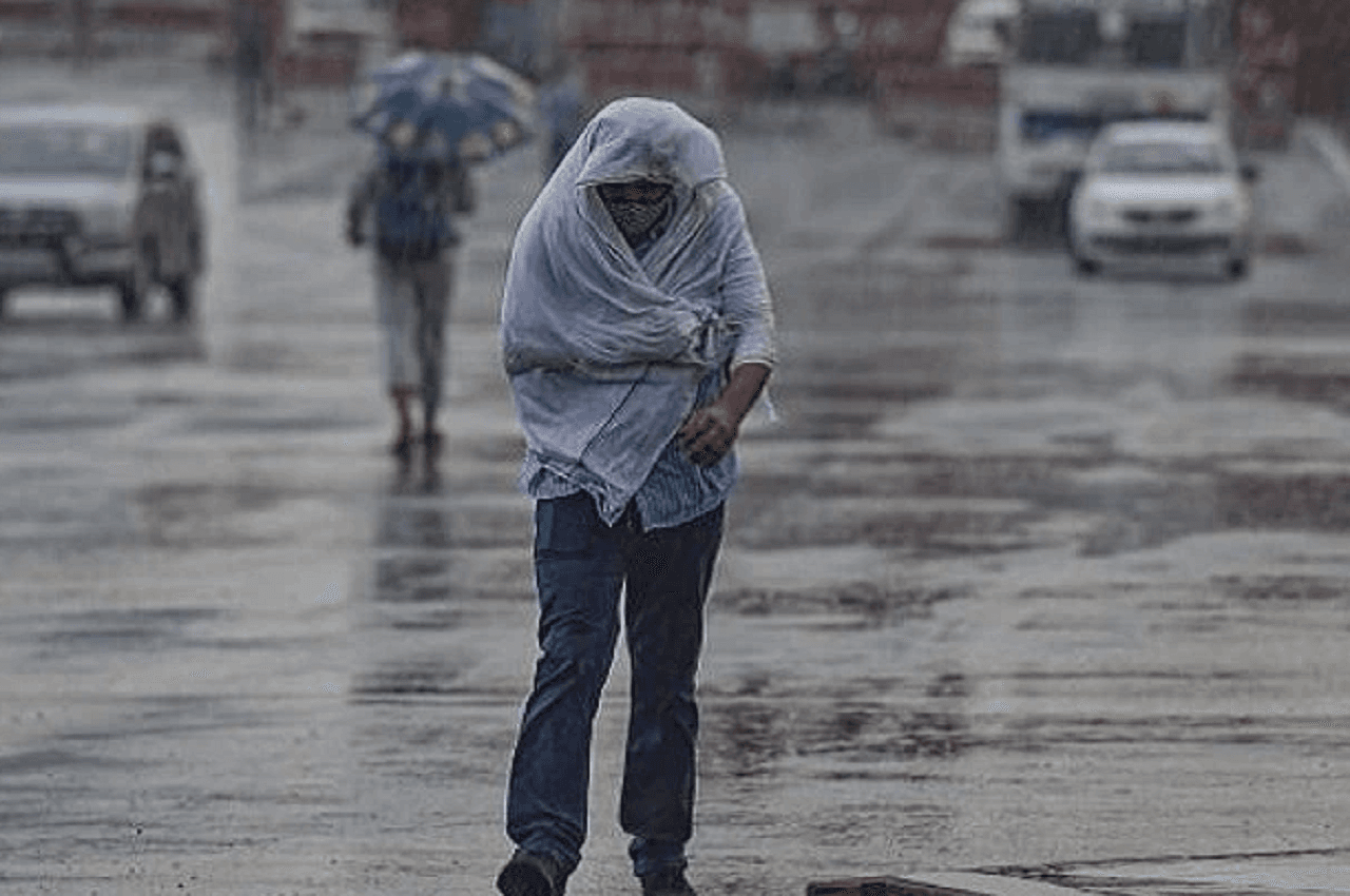 Rajasthan Weather Update: राजस्थान में पश्चिमी विक्षोभ के चलते 26 जनवरी के बाद बारिश की संभावना