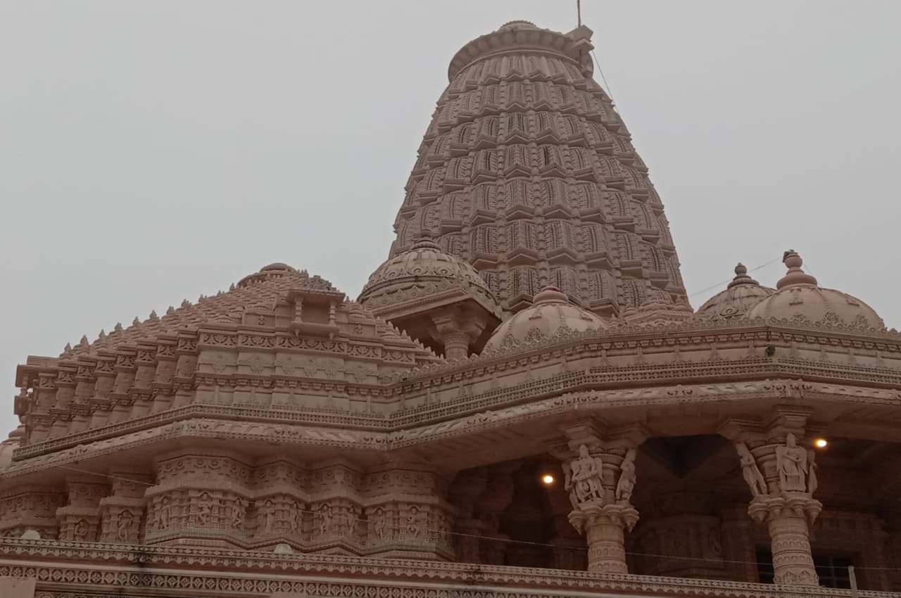 ग्राउंड जीरो रिपोर्ट: 'सम्मेद शिखर जी' मामले को लेकर देश भर में विरोध, पर मधुबन में हैं शांति!