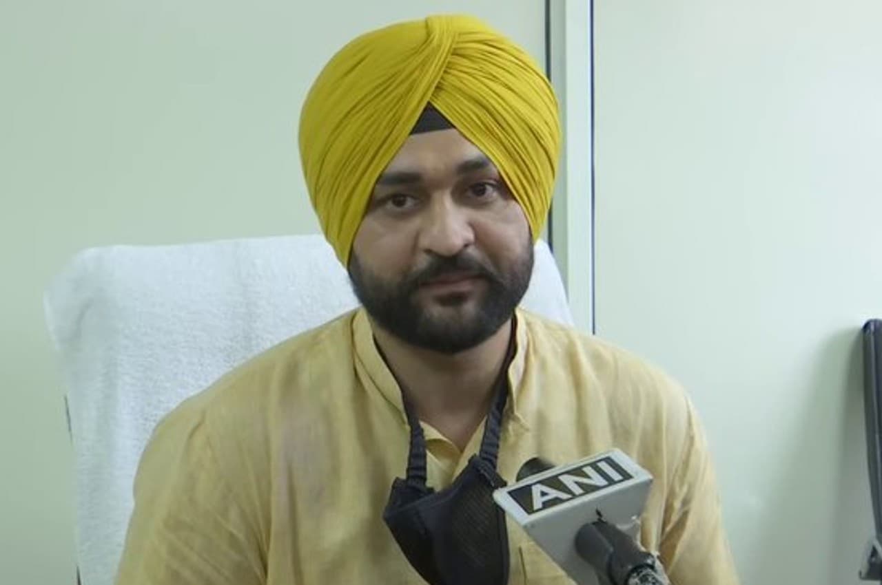 Haryana News: हरियाणा के खेल मंत्री संदीप सिंह का इस्तीफा, महिला कोच ने लगाया है रेप का आरोप
