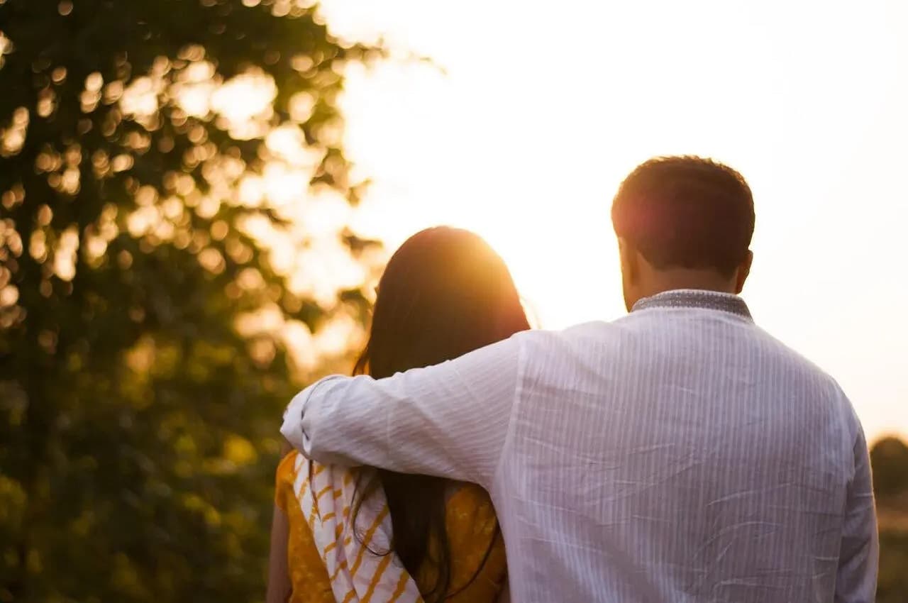 Relationship Tips: कपल्स ब्रेकअप से बचें, फॉलो करें ये 5 टिप्स, रिश्ते में इंटिमेसी के साथ बढ़ेगा भरोसा