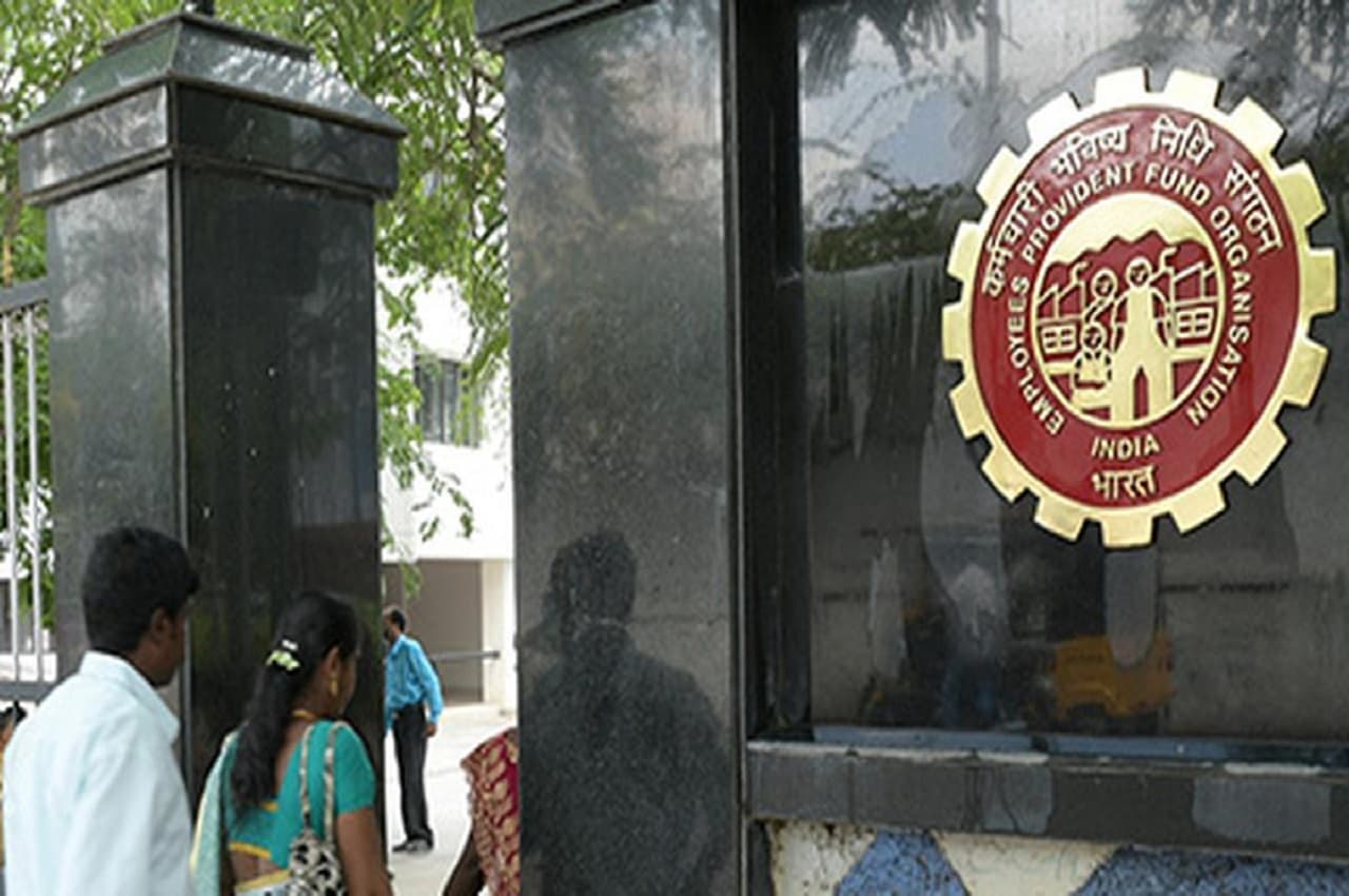 EPS Pensioners: ईपीएफओ ने पेंशनरों के 'जीवन प्रमाण पत्र' के संबंध में नई अधिसूचना जारी की
