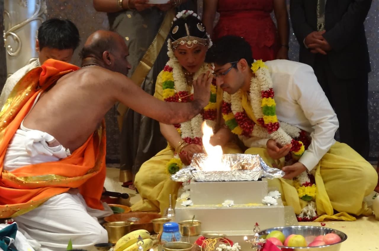 Vivah Muhurat: फरवरी 2023 में ये हैं विवाह के लिए शुभ मुहूर्त, आज ही करवाएं शादी की सारी बुकिंग्स