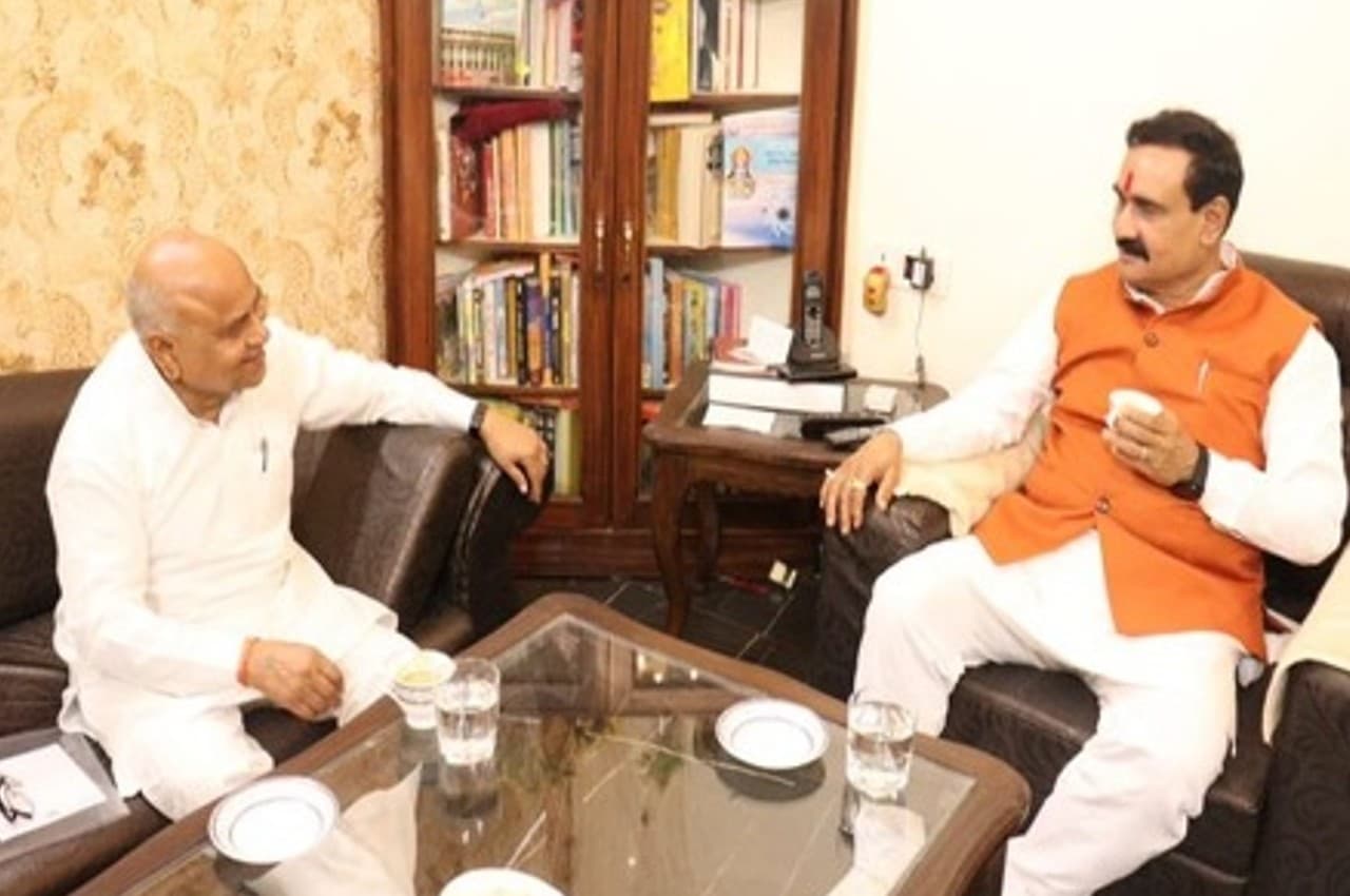 MP Politics: मध्य प्रदेश में सीडी कांड वाली सियासत, गोविंद सिंह के बयान पर नरोत्तम मिश्रा का पलटवार