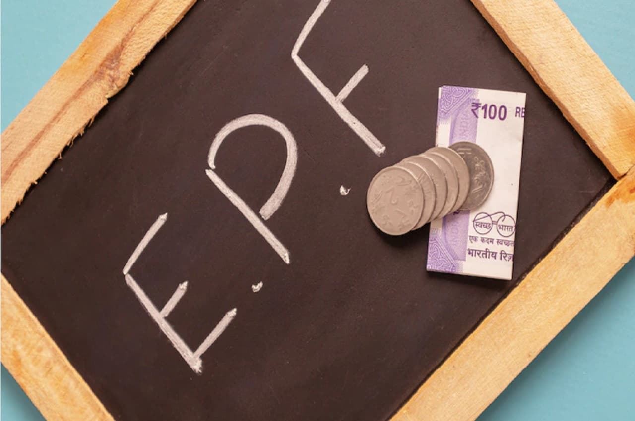 EPFO New Circular: पेंशनरों को नए साल का तोहफा, इन लोगों को मिलेगी ज्यादा पेंशन