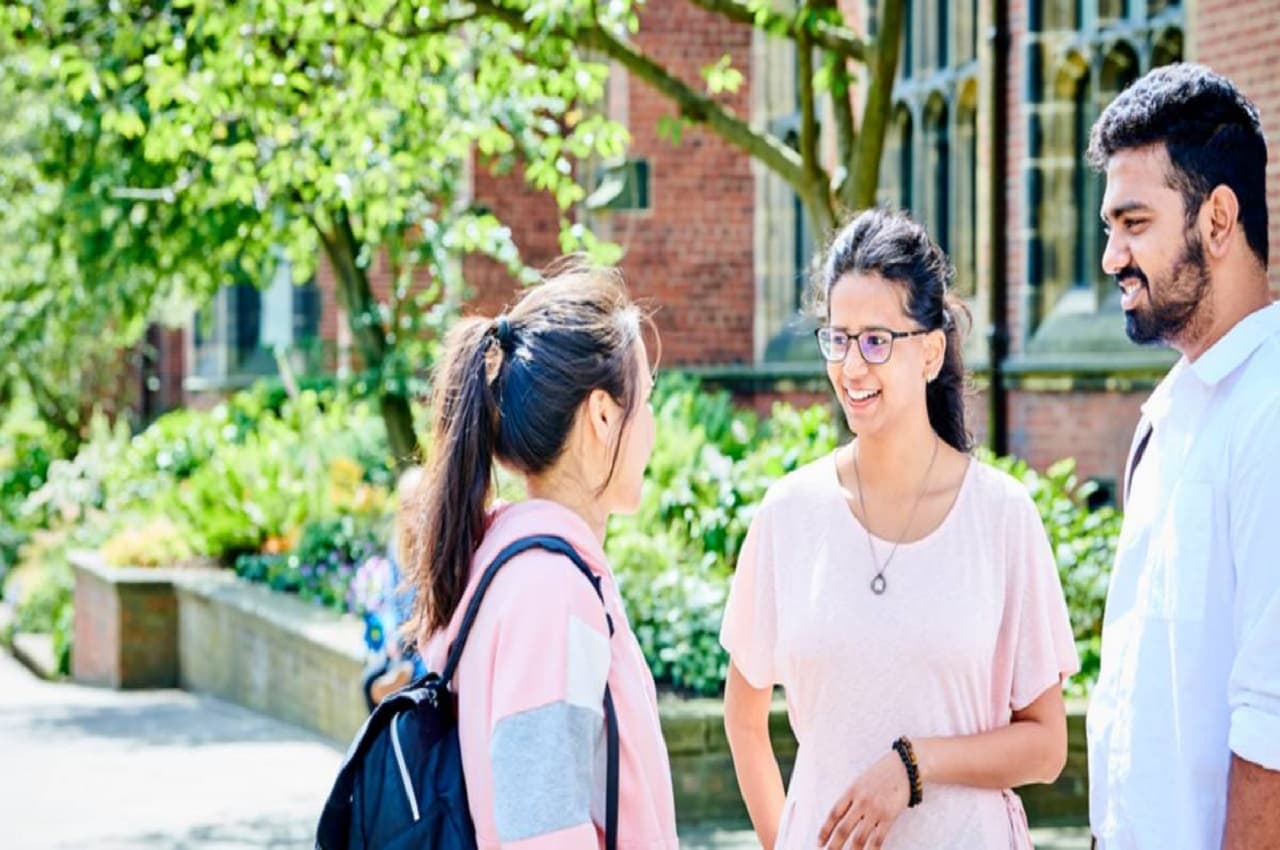 Indian Students in UK: नौकरी नहीं है तो भारतीय छात्रों को जल्द ही छोड़ना पड़ेगा ब्रिटेन, गृह सचिव ने जारी किया बड़ा अपडेट