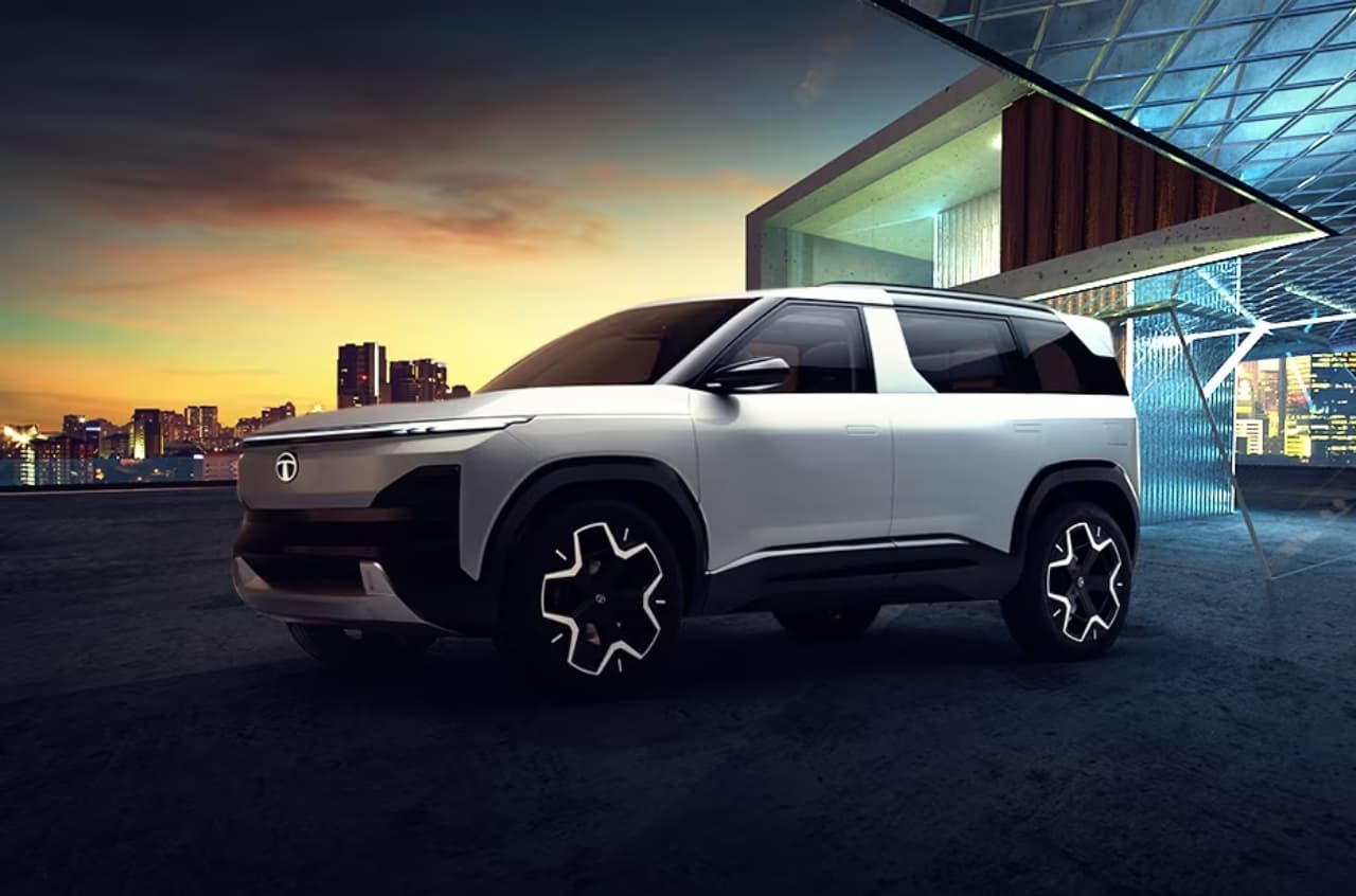 Auto Expo 2023: टाटा की Sierra EV से हटा पर्दा! जानें लॉन्च डेट, फीचर्स और स्पेसिफिकेशन्स