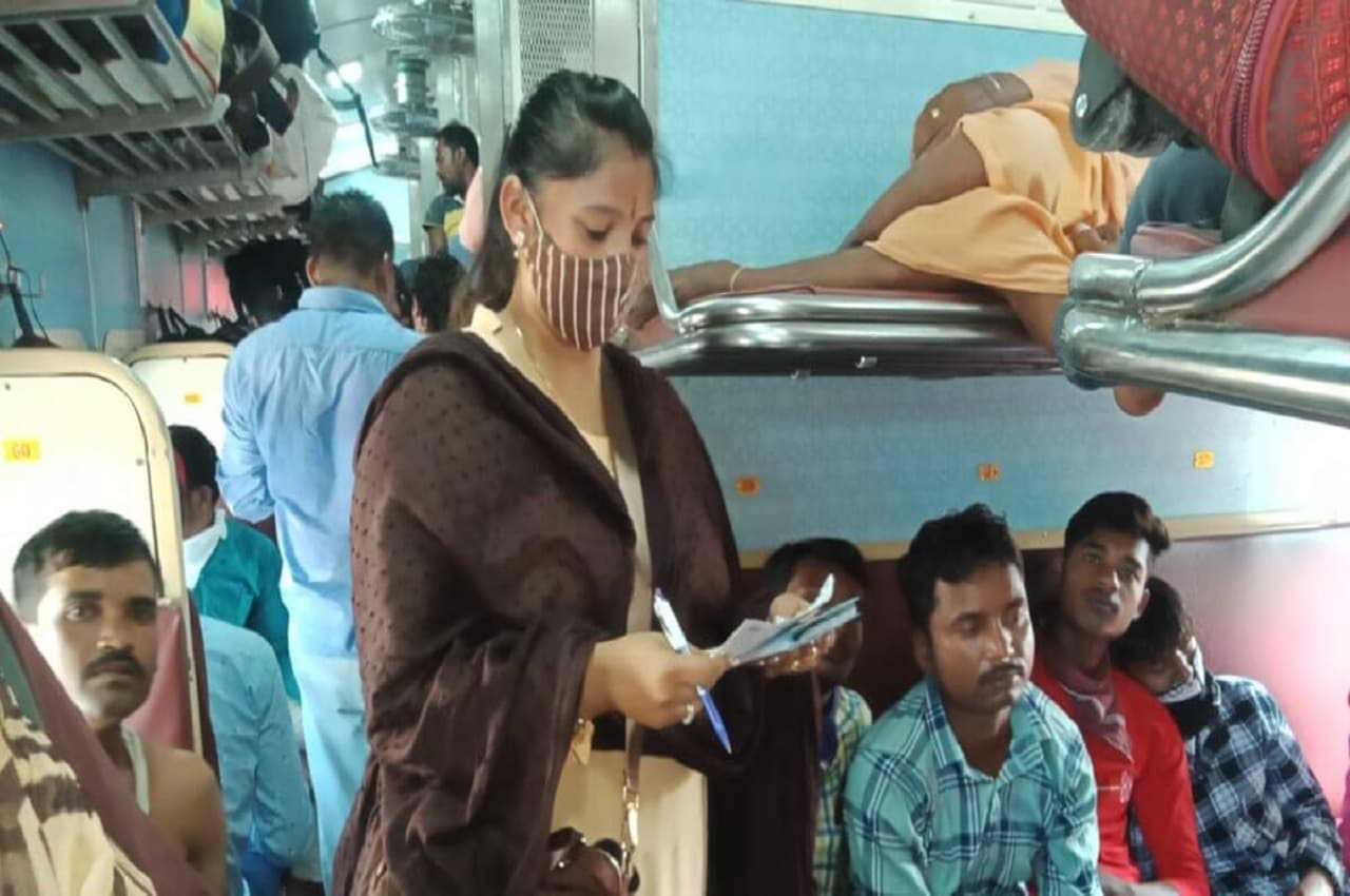 Railway Travel without Ticket Fine: भारतीय रेलवे के इन रूल्स को कभी मत तोड़ना, यहां जानें जुर्माने से जुड़े नियम