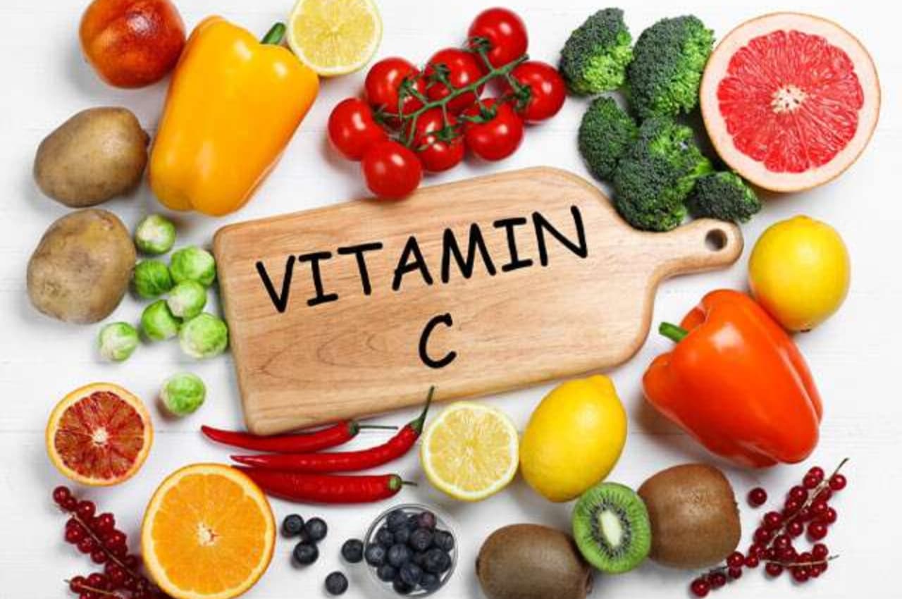 Vitamin C Side Effects: रोज ले रहे हैं Vitamin C की गोलियां, फायदे के साथ यह साइड इफेक्ट, जानें