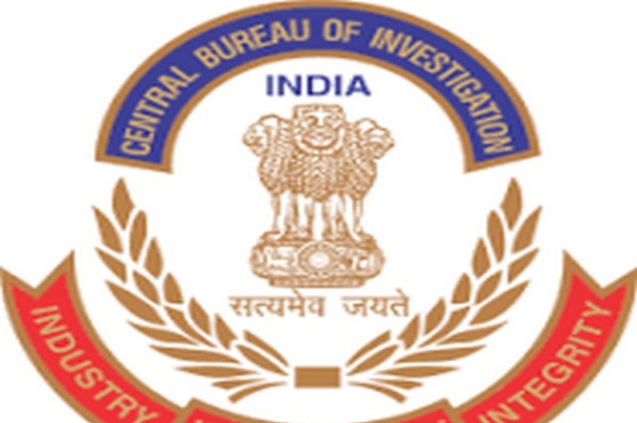 इलाहाबाद हाई कोर्ट के पूर्व जज पर भ्रष्टाचार का आरोप, सीबीआई ने किया केस दर्ज