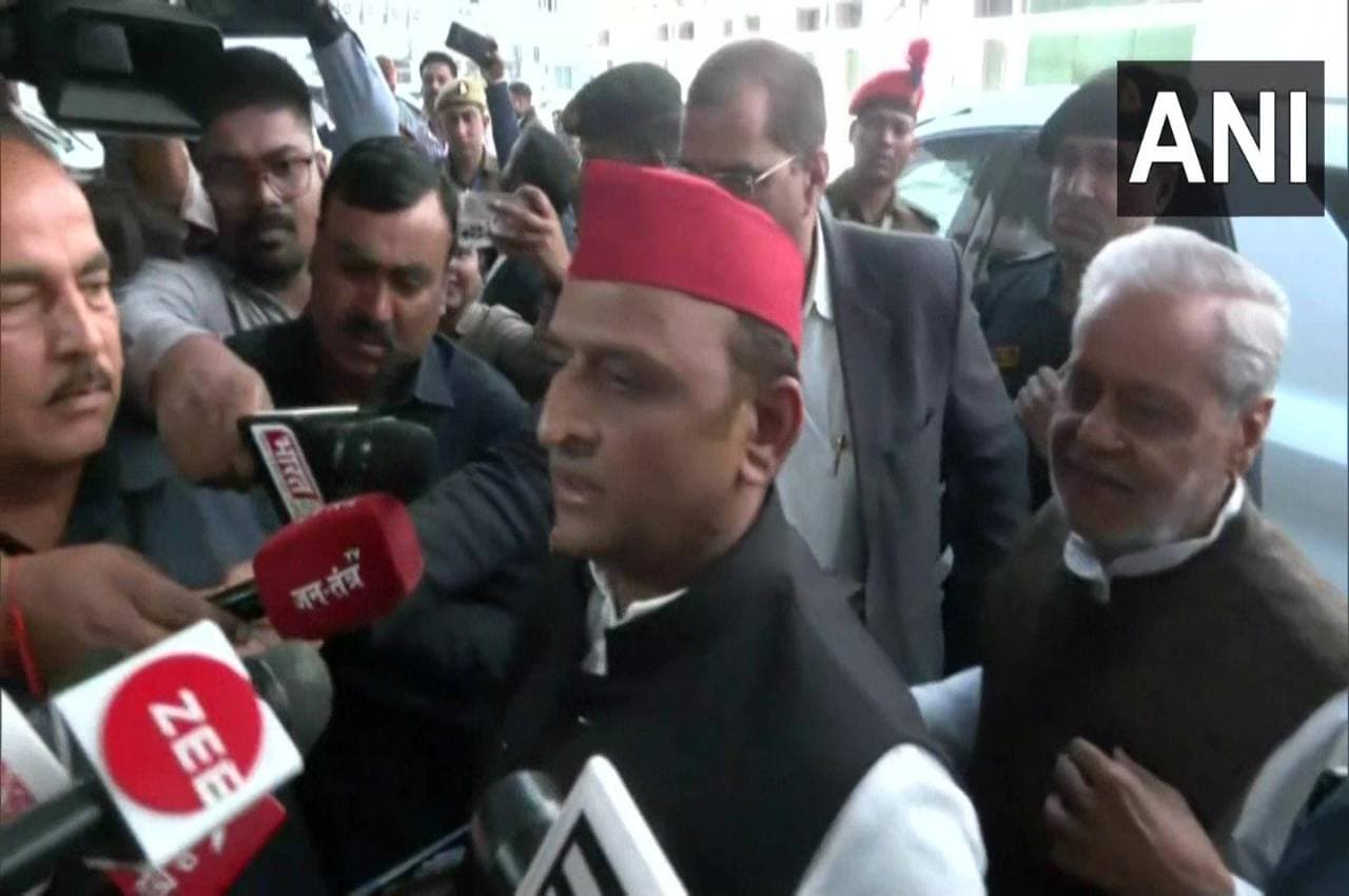 पवन खेड़ा मामले में अखिलेश यादव का बड़ा बयान, बोले- मुझे भी प्रयागराज जाने से रोका गया था