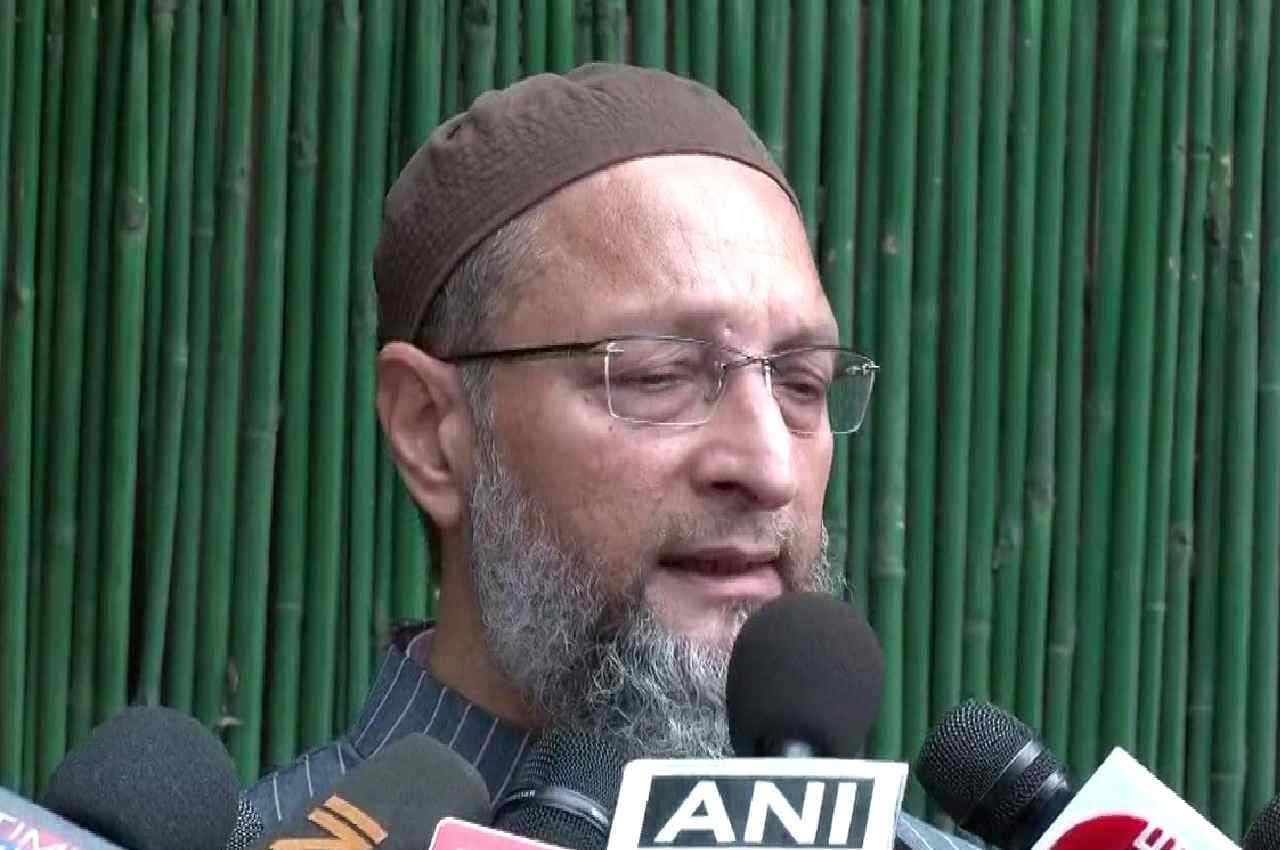 Asaduddin Owaisi: घर पर पथराव को लेकर AIMIM चीफ बोले- जुनैद, नसीर को जिंदा जलाया जा सकता है तो मैं कौन हूं?