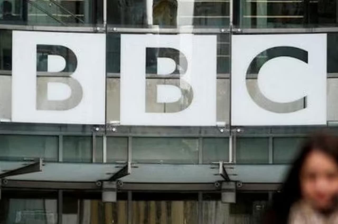 IT Survey BBC 3rd Day: 'अपने डिवाइस के डेटा डिलीट न करें'  बीबीसी ने कर्मचारियों को दिया निर्देश