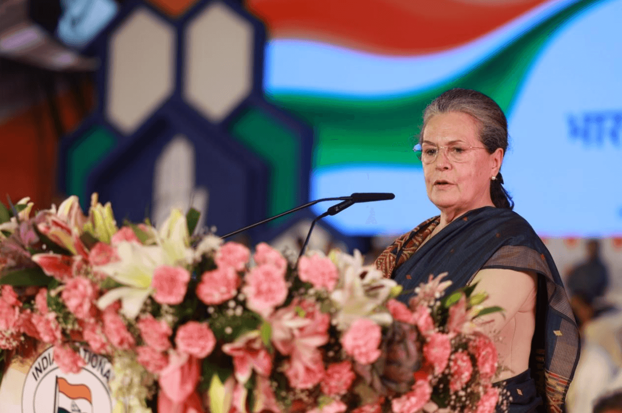 Congress Plenary Session: सोनिया गांधी का केंद्र पर हमला, कांग्रेस के आंतरिक लोकतंत्र पर कही ये बात